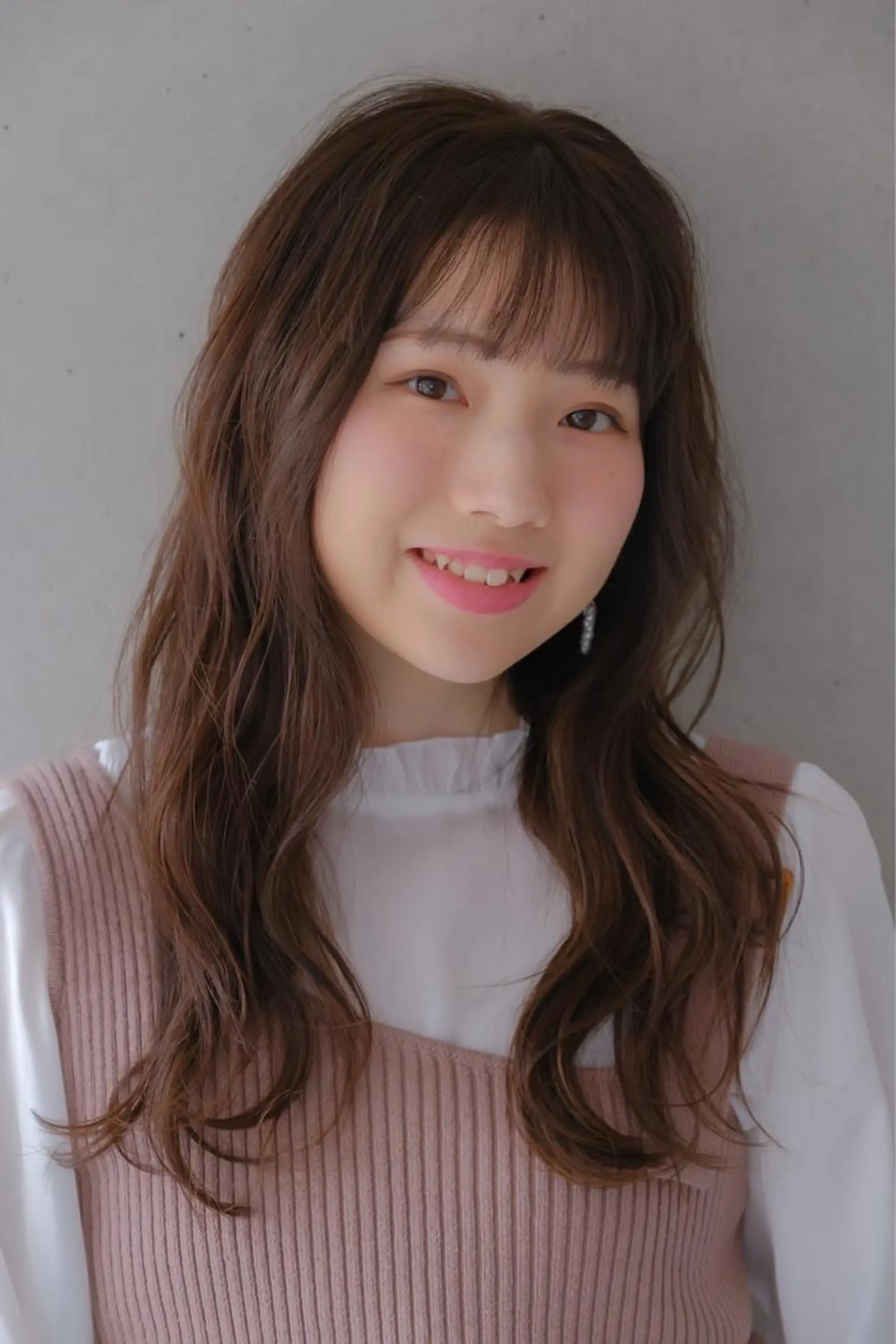 ロング 長谷川 里佳のヘアスタイル