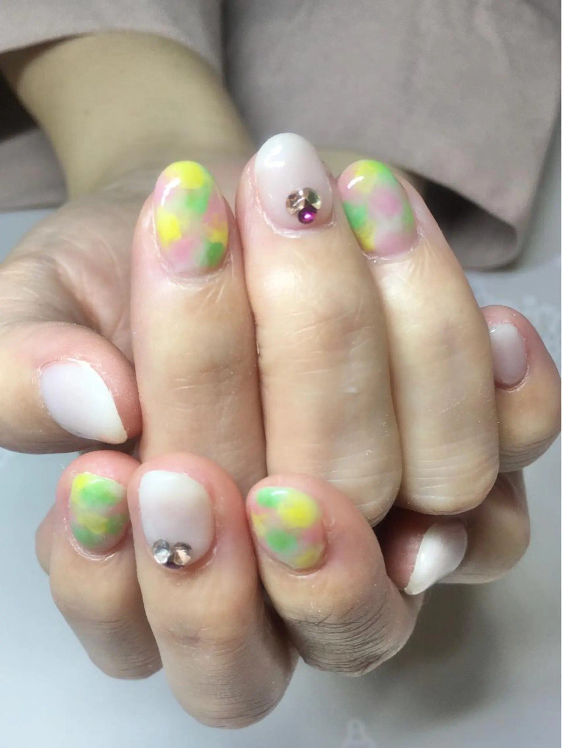 ネイル 新宿ネイルサロン ジェミディローサのネイルデザイン