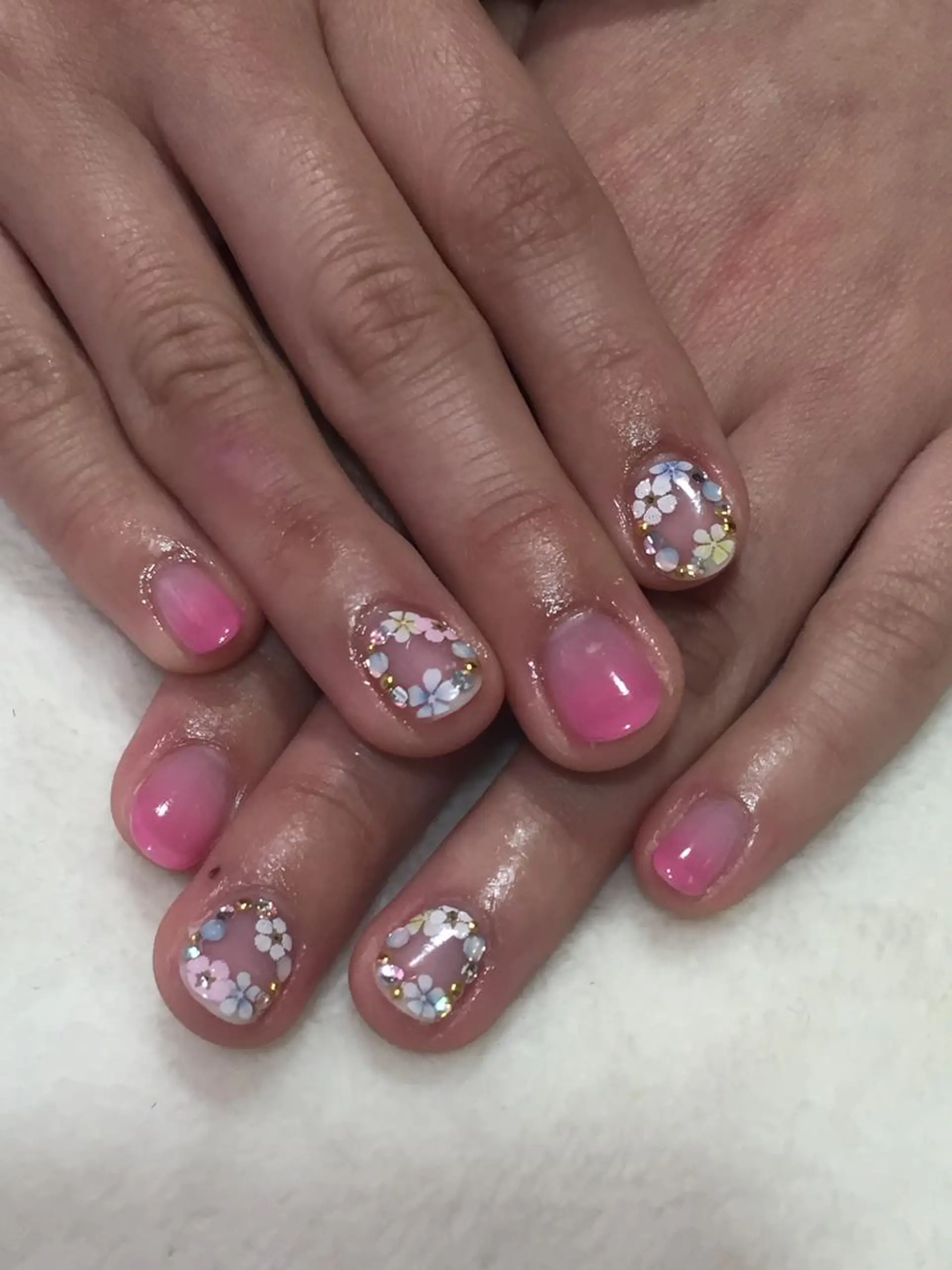 ネイル Sympa 𝓜iwako🐰ᩚのネイルデザイン