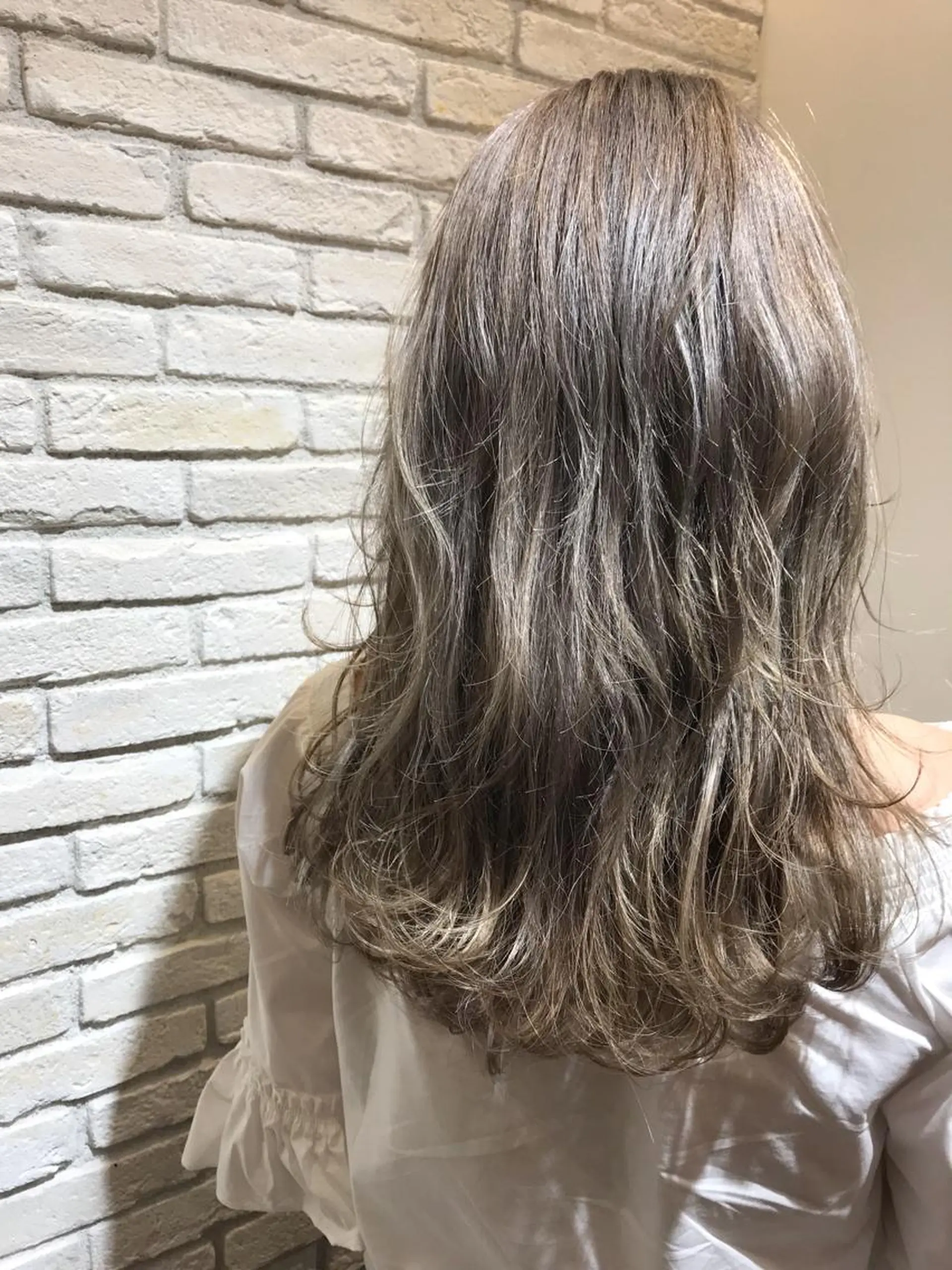 ミディアム カラー シールエクステ⭐️ オオミタクヤのヘアスタイル