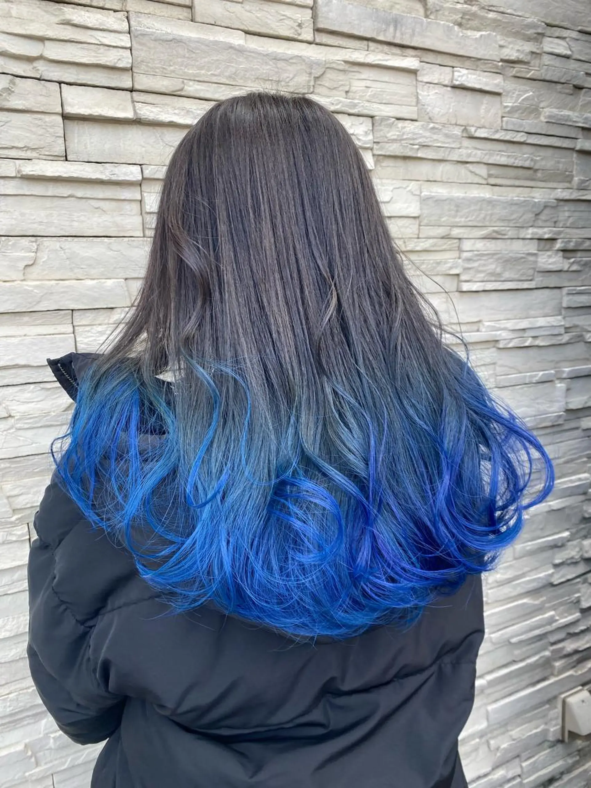 セミロング カラー 透明感カラーブリーチ 🌼シゲモトアヤ🌼のヘアスタイル