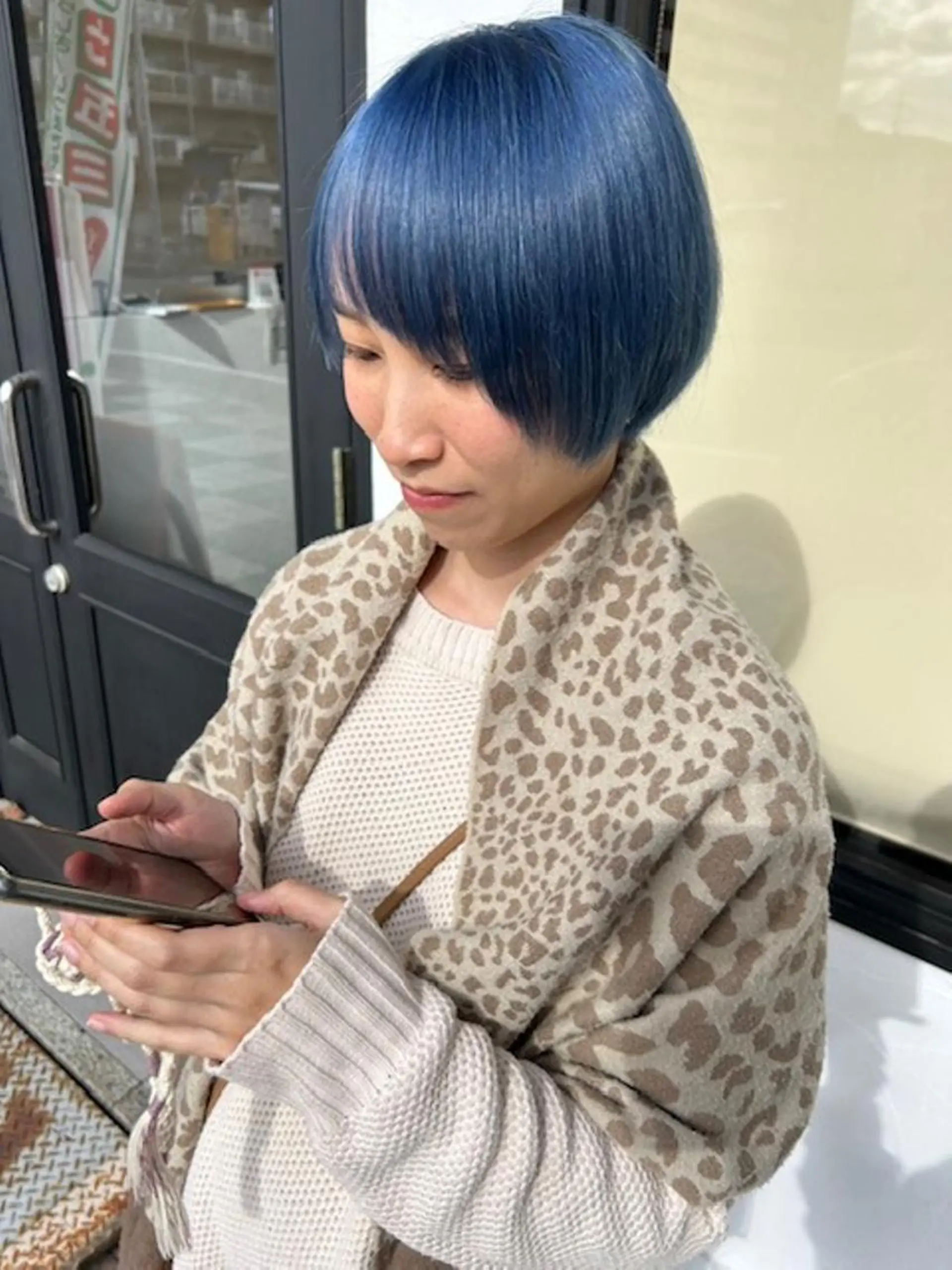 ショート カラー ショートボブ ブリーチ デザインカラー ダブルカラー ハイライトカラー ヘアカラー トリートメント ヘアセット ヘアテラス エムナラテンのヘアスタイル
