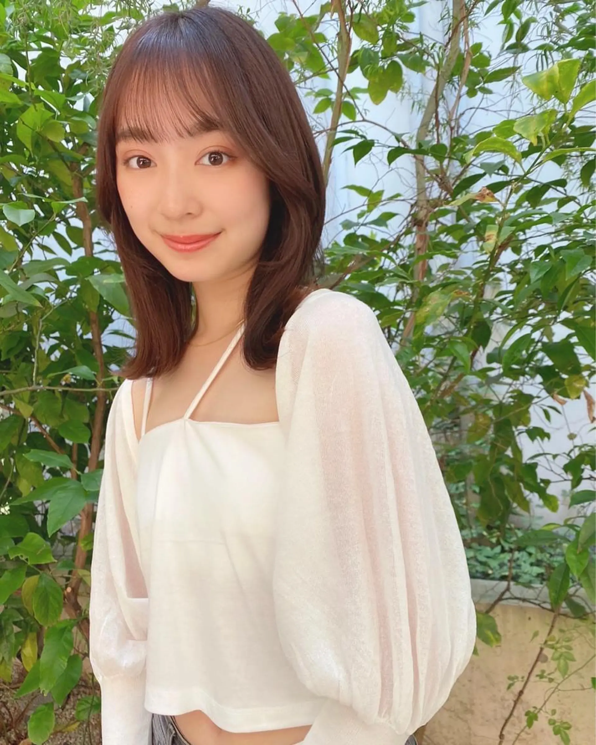ミディアム カット ヘアカラー ナガイ アヤのヘアスタイル