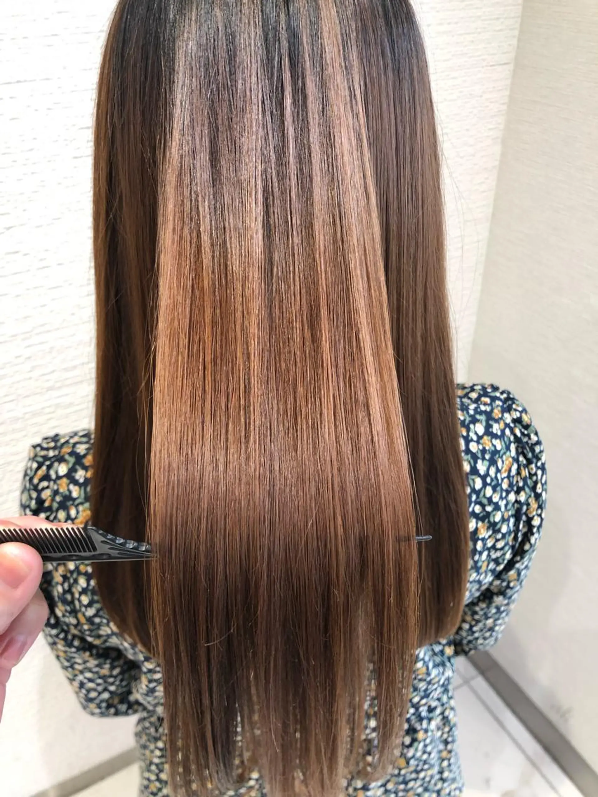 ロング 三鷹で1番ショート ボブをカットする新谷のヘアスタイル