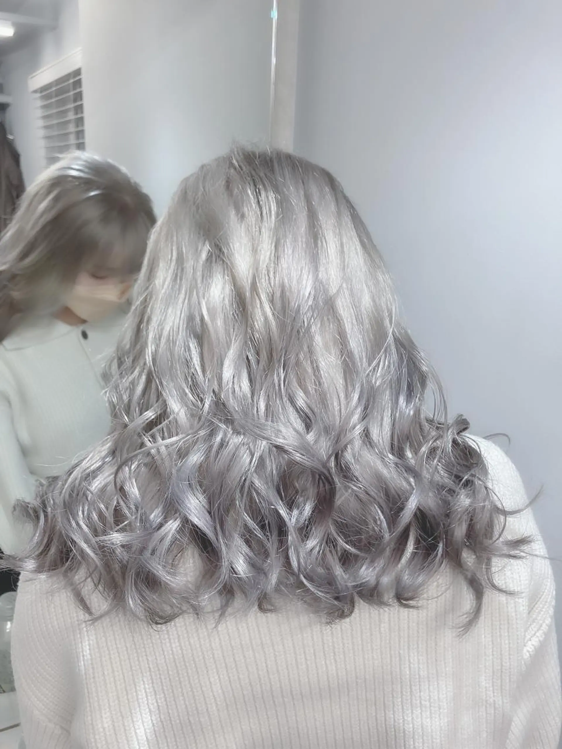 ロング カラー ハイトーンカラー ✨美髪矯正×髪質改善 🍎カイト🍎渋谷のヘアスタイル