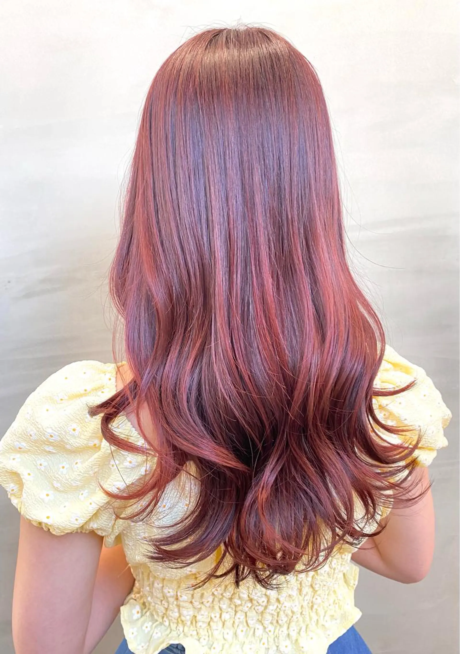 セミロング カラー ヘアアレンジ アッシュ アッシュグレー アッシュグレージュ ベージュカラー ブリーチ 💟髪質改善✴︎艶髪 /ヤマザト🦋のヘアスタイル