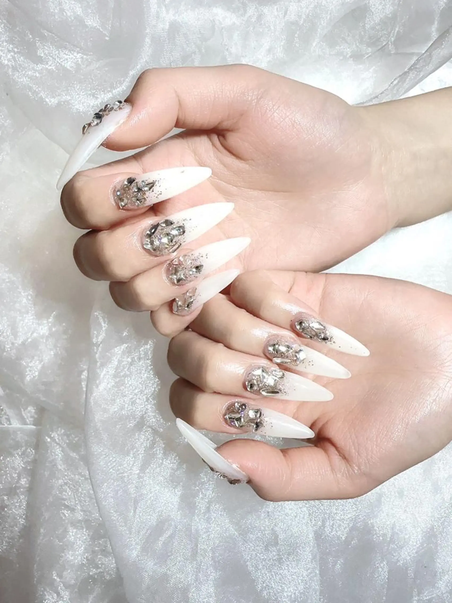 ネイル VIVIAN エイのネイルデザイン