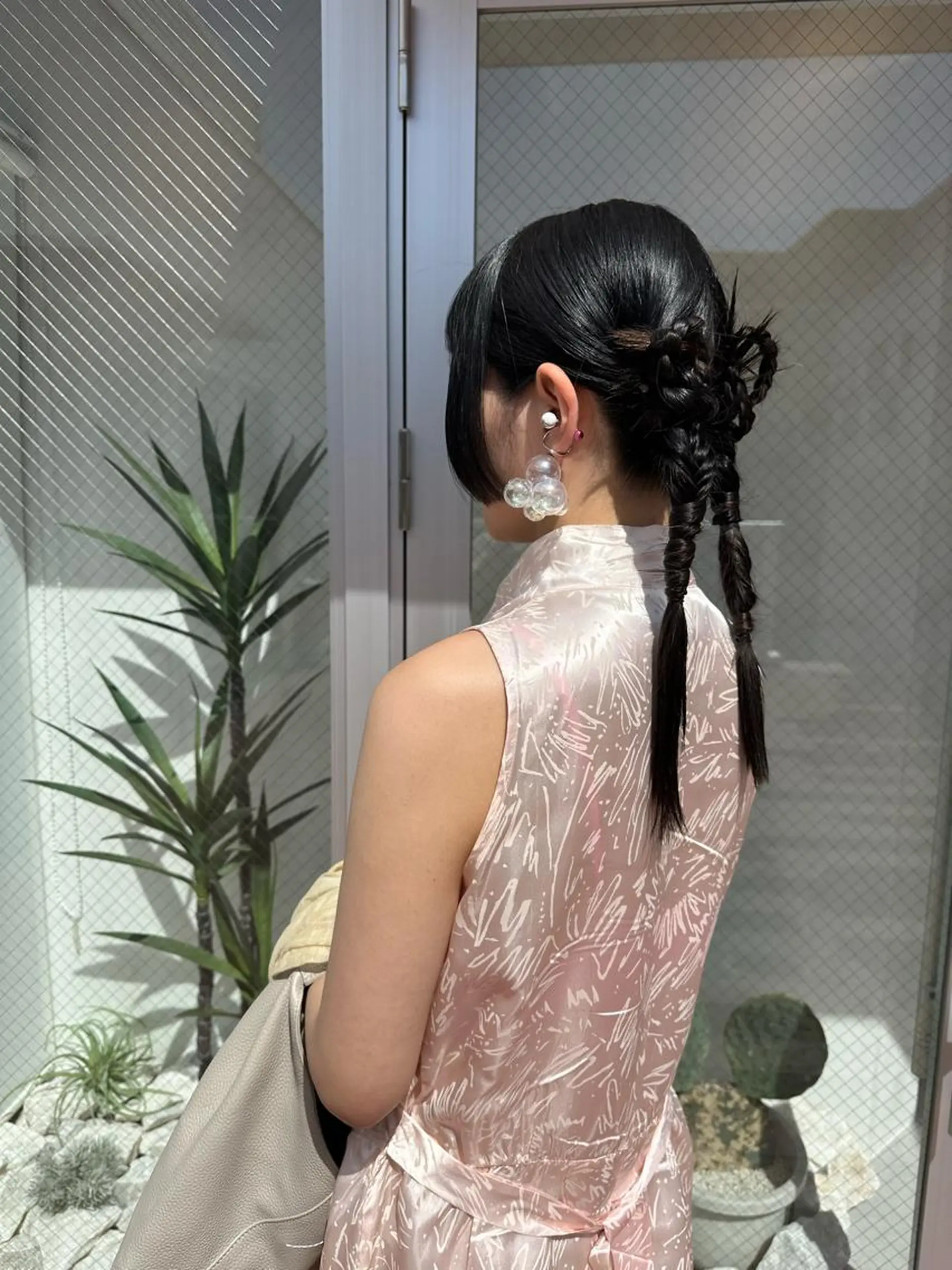 セミロング ヘアアレンジ freelance lab所属・iizuka akiのヘアスタイル