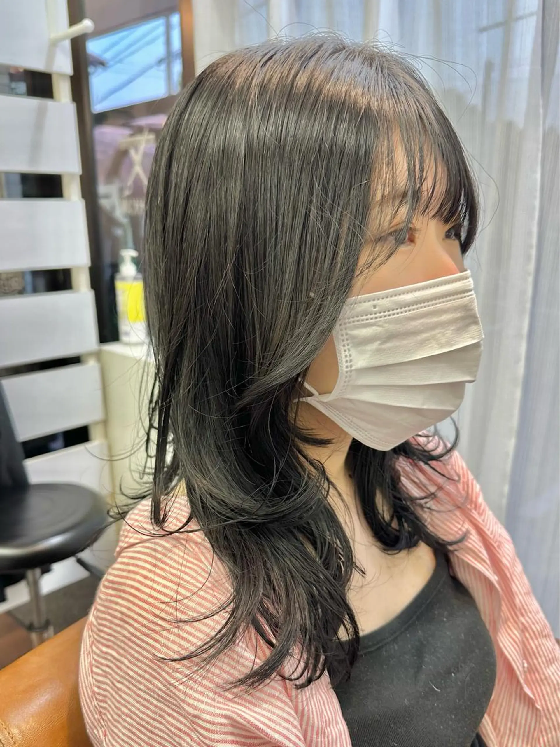 セミロング カラー 吉川 典親のヘアスタイル
