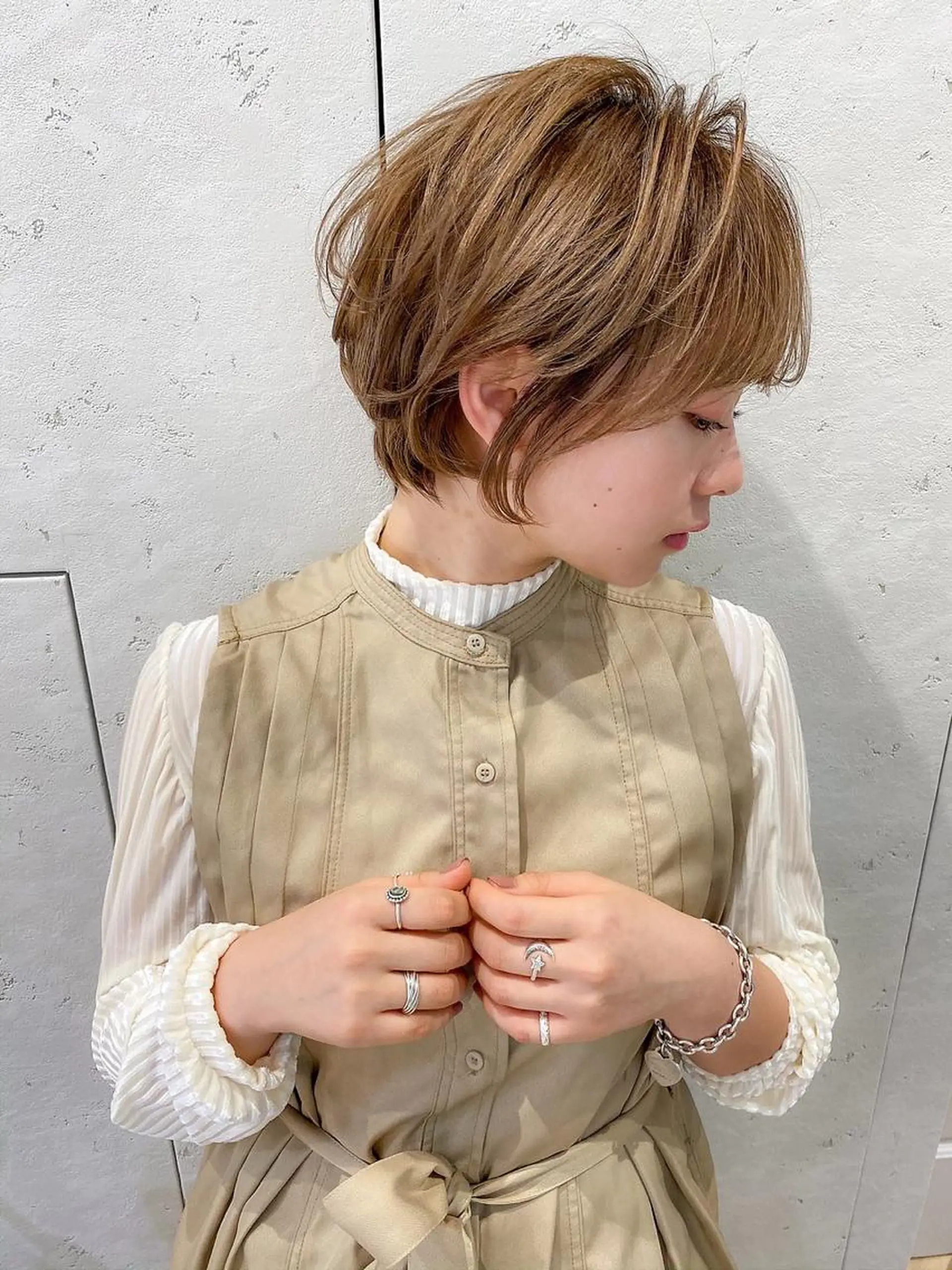 カラー 似合わせレイヤー・ボ ブ タナカ レイヤのヘアスタイル