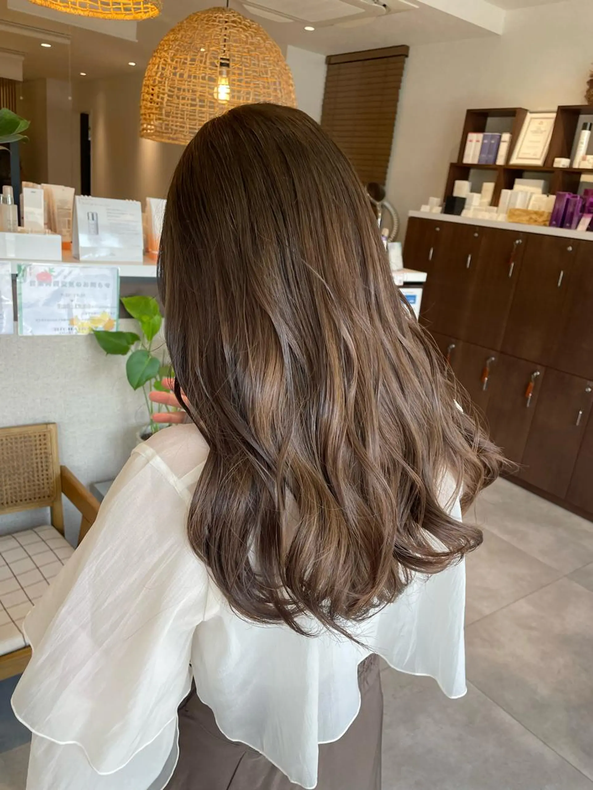 セミロング カラー ヘアカラー 高木 櫻のヘアスタイル
