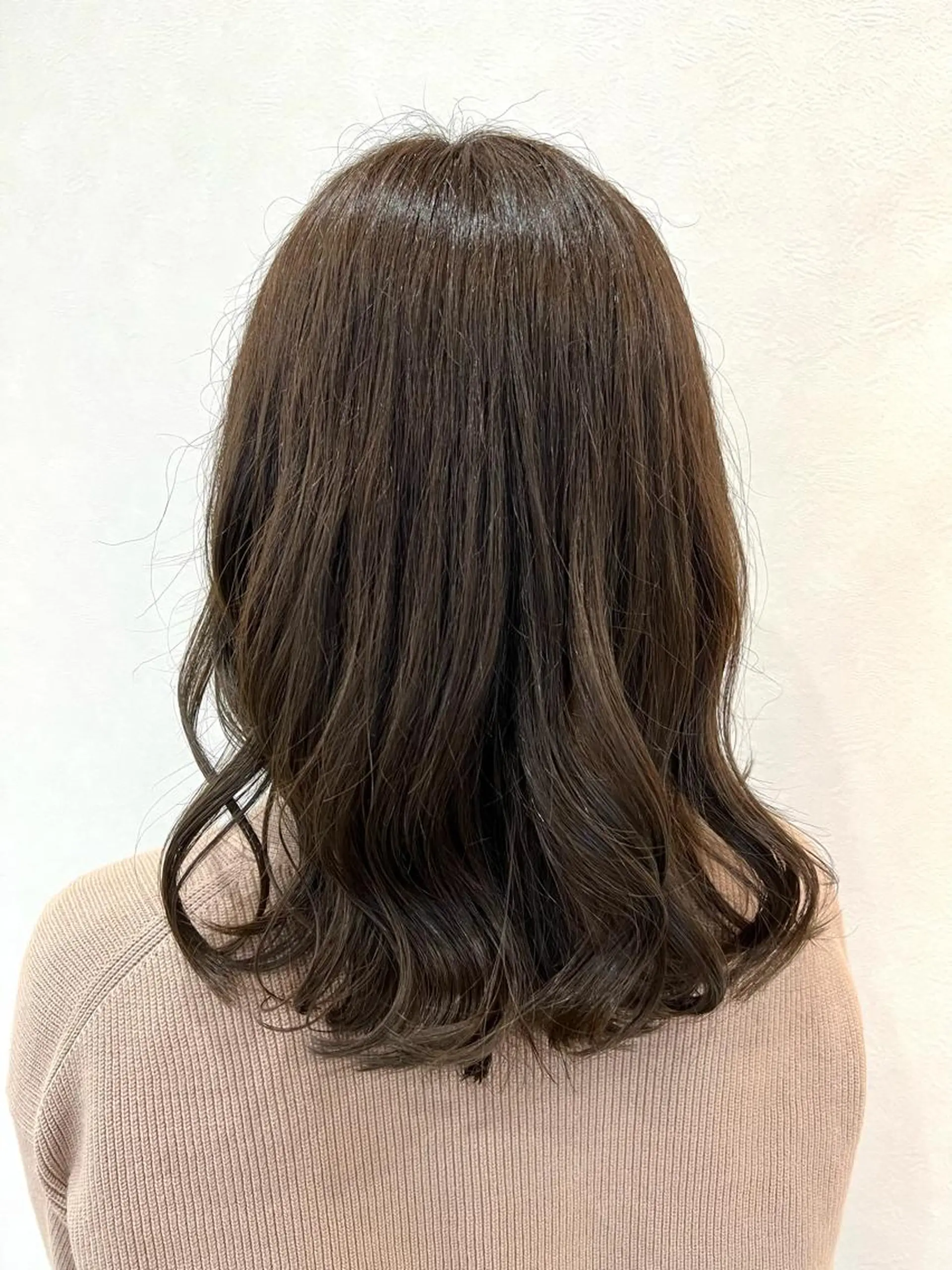 ミディアム カット ヘアカラー ショート/白髪ぼかし 君和田若菜のヘアスタイル