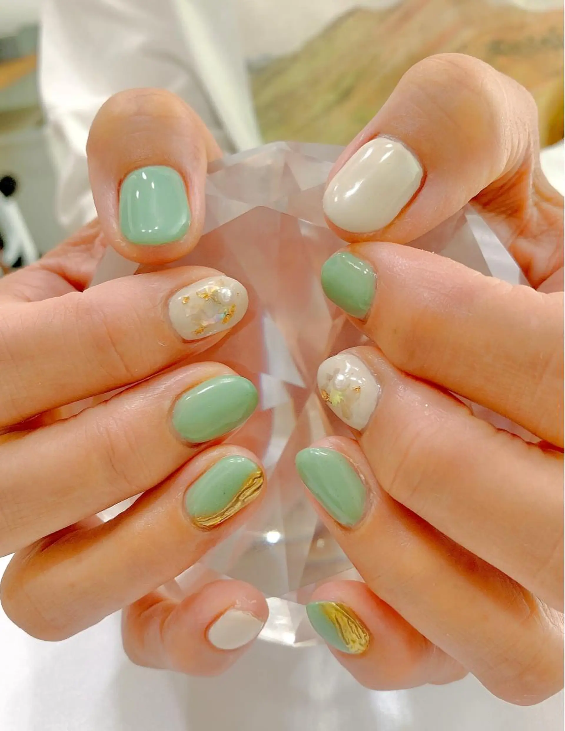 ネイル ハンドネイル 𝐑𝐞𝐯𝐢𝐨 ___堺市西区のマツエク・マツパデザイン