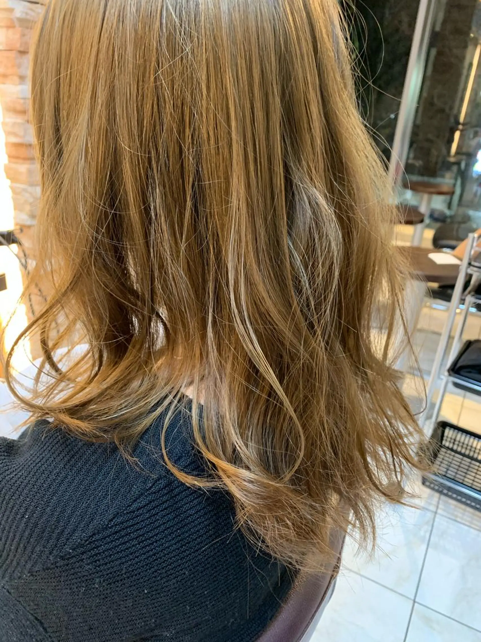 ロング ⭐️透け感カラー /齊藤容史⭐️のヘアスタイル