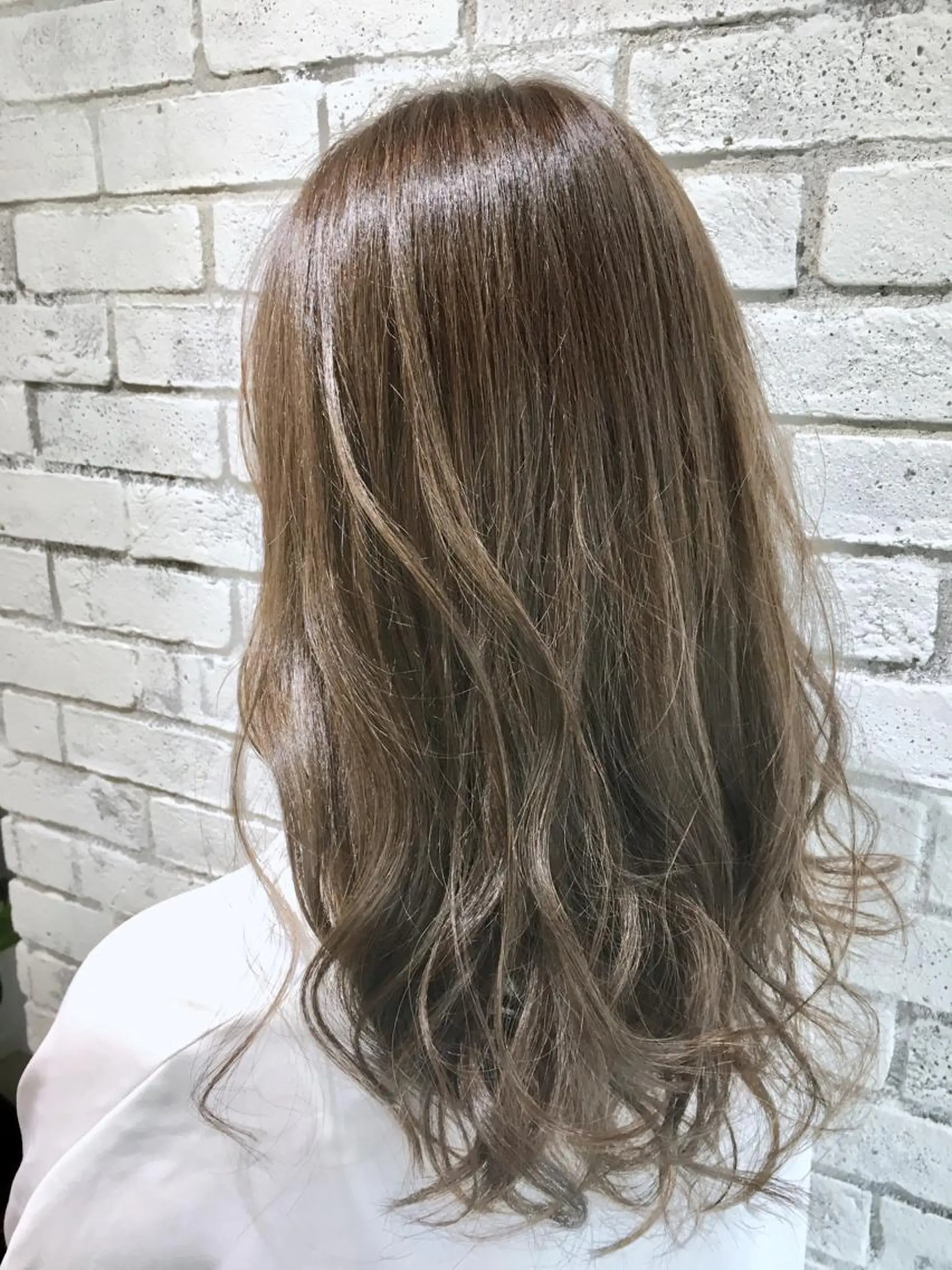 ロング カラー アディクシーカラー ハイライトカラー ハイライト タワラ ソウタ Directorのヘアスタイル