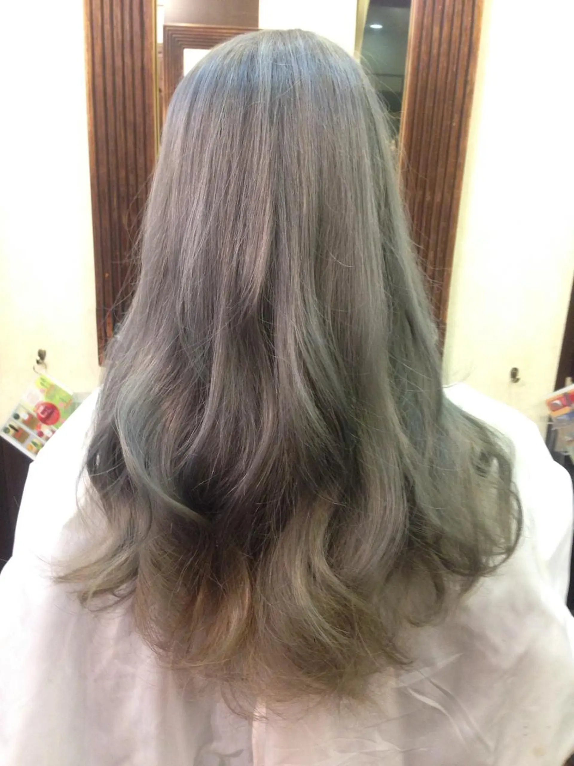 カラー 佐野 智史のヘアスタイル