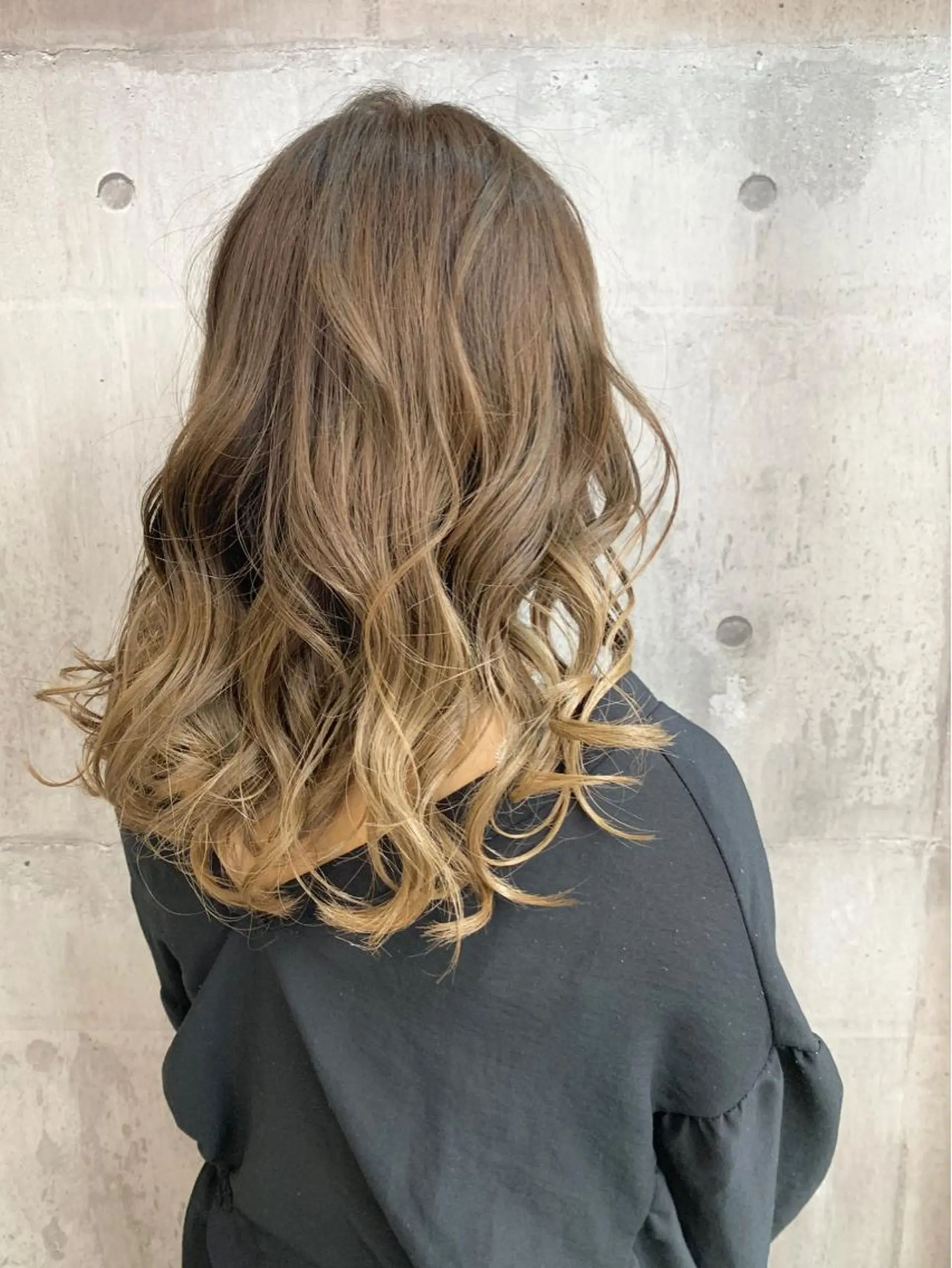 セミロング 小関 茅里のマツエク・マツパデザイン