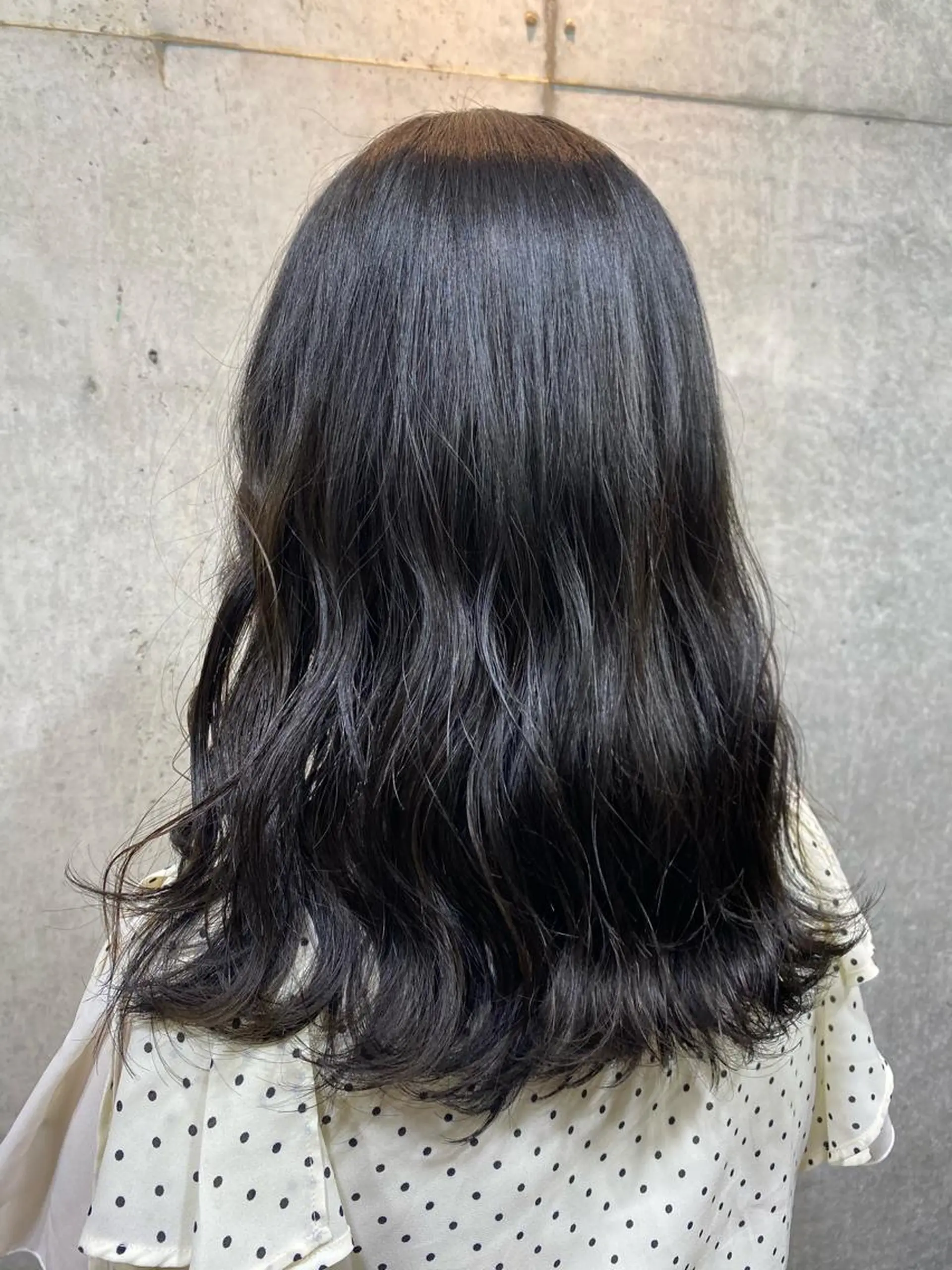 ミディアム カラー mina .のヘアスタイル