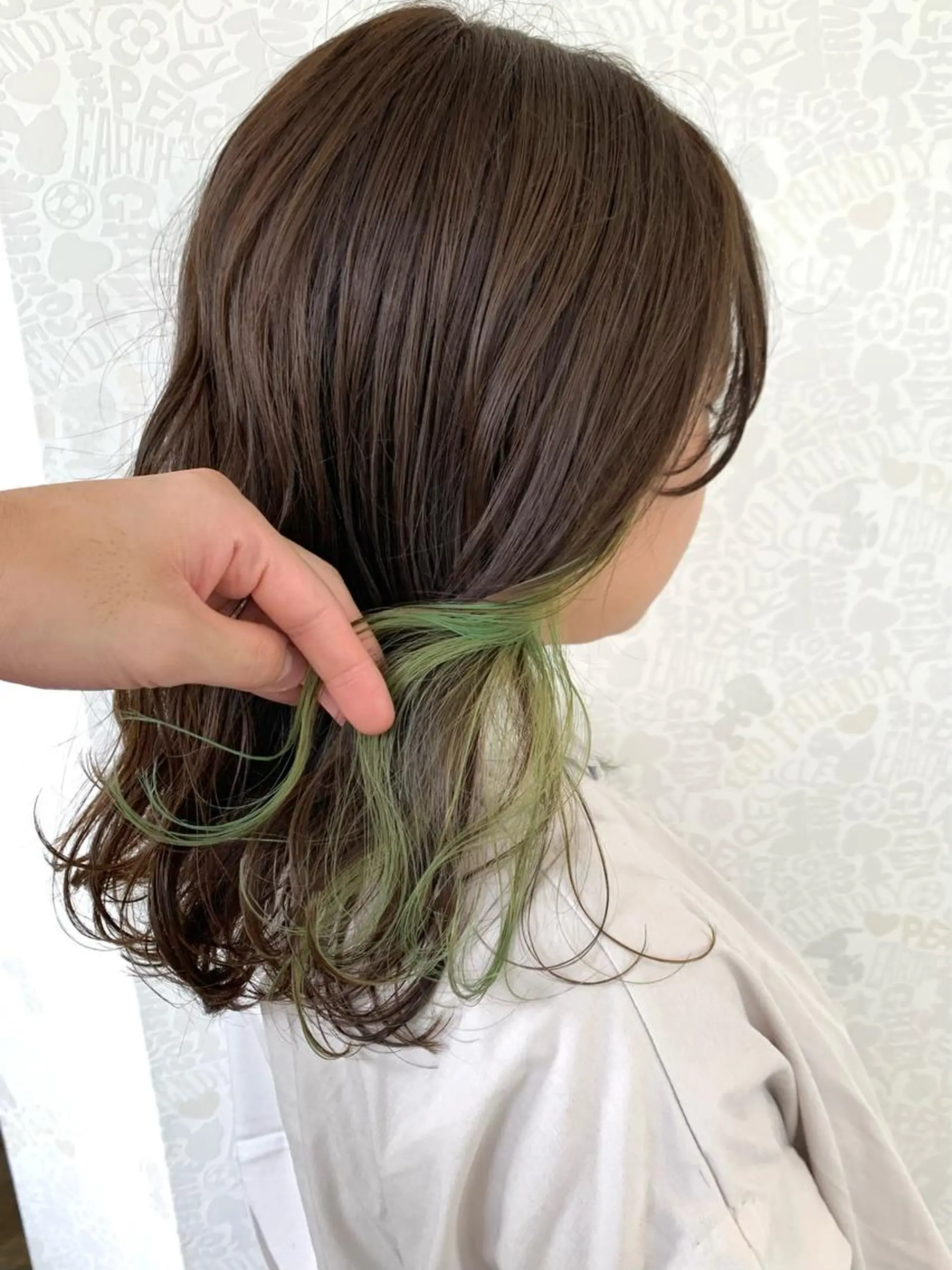 ミディアム カラー ブリーチ デザインカラー ダブルカラー インナーカラー ミント ムラヨシ ショータのヘアスタイル