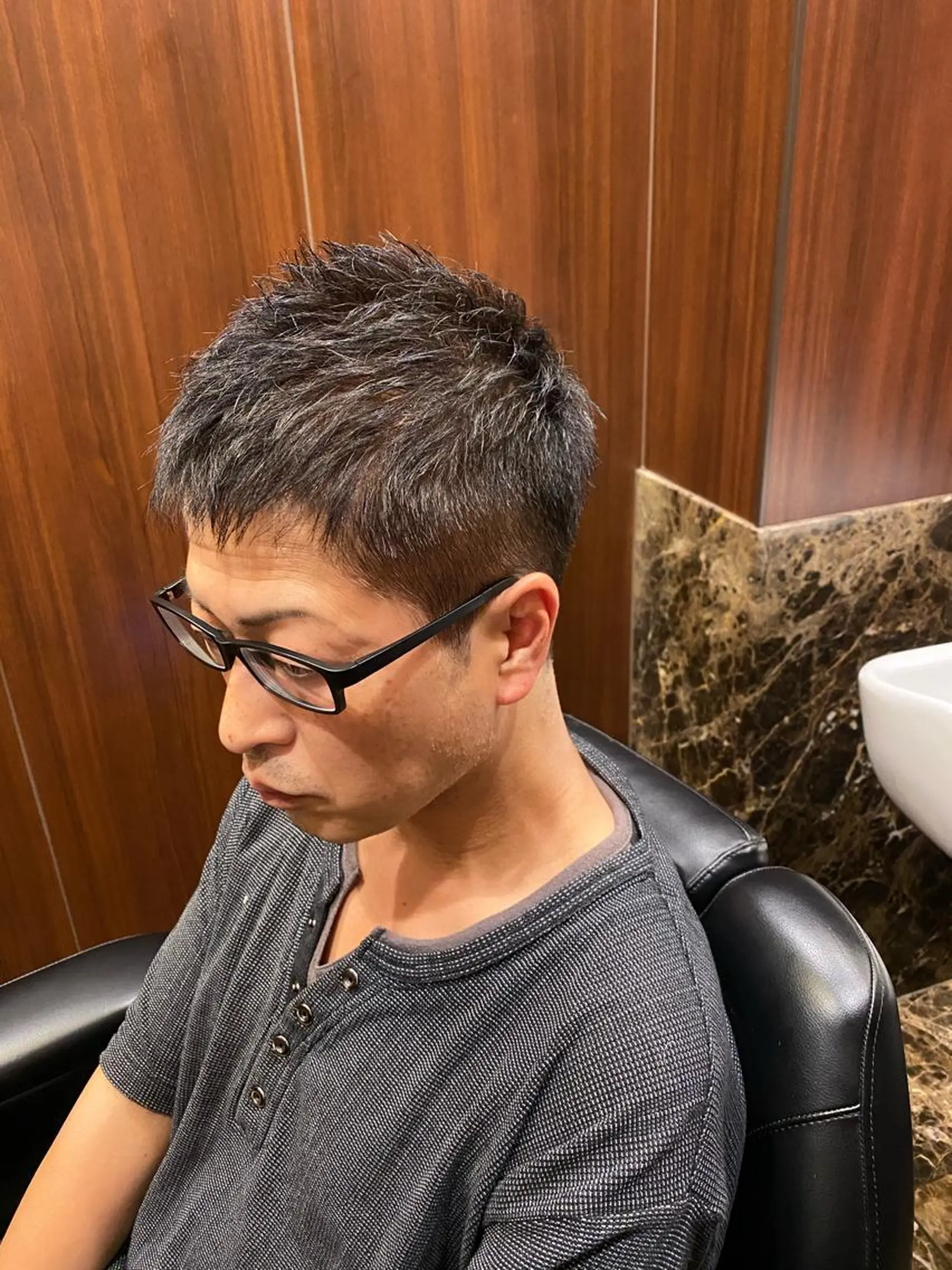 ショート カラー メンズ ヒロ銀座ヘアーサロン BARBER SHOP広島本店所属・岡本 宗士のヘアスタイル