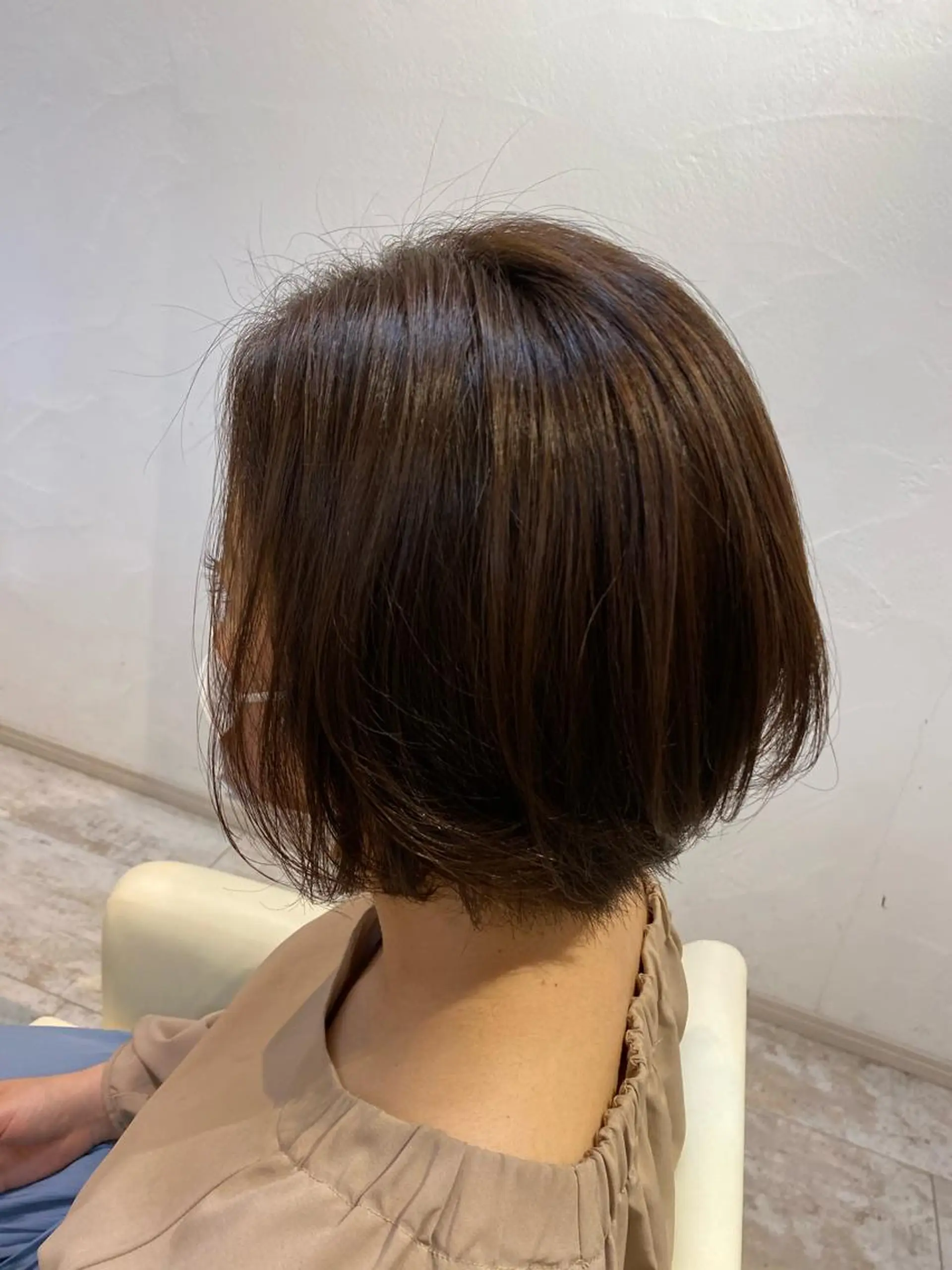 ショート カラー ブラウンカラー ブリーチなしWカラー /酸性ストレート河本のヘアスタイル