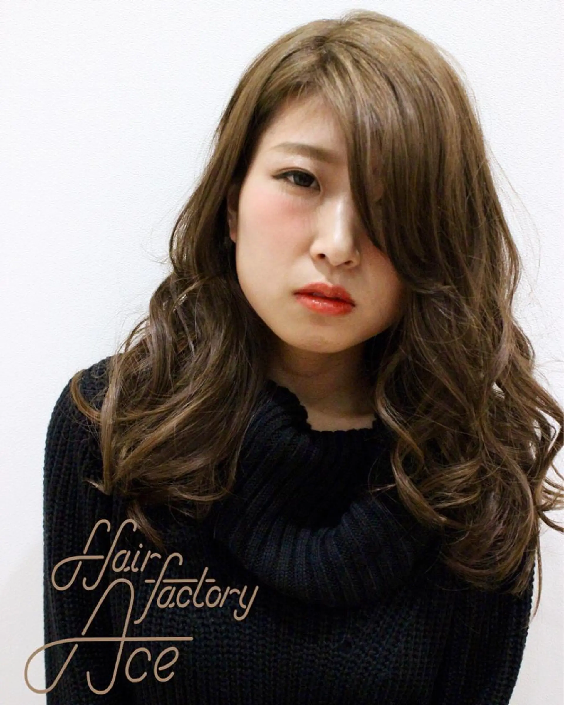 セミロング カラー 所渉/韓国レイヤー /ウルフカットのヘアスタイル