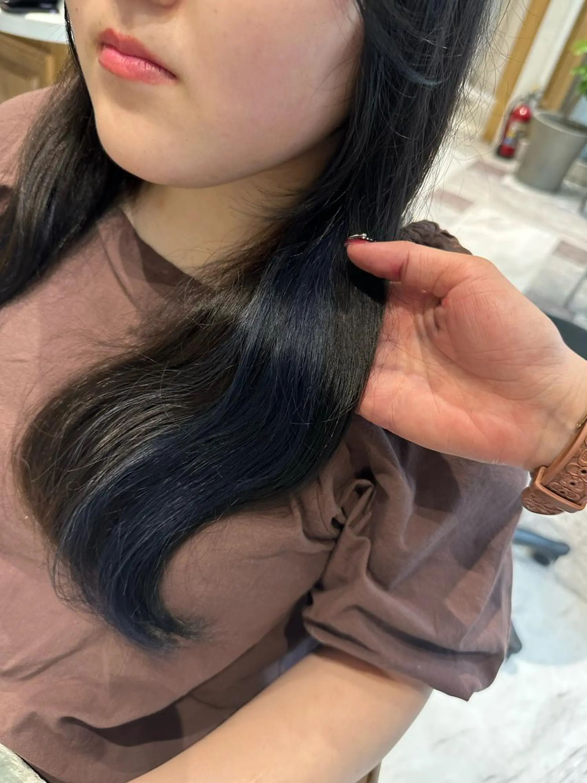 カラー ブリーチ ダブルカラー イヤリングカラー ハイライトカラー インナーカラー 渡辺 麻衣のヘアスタイル