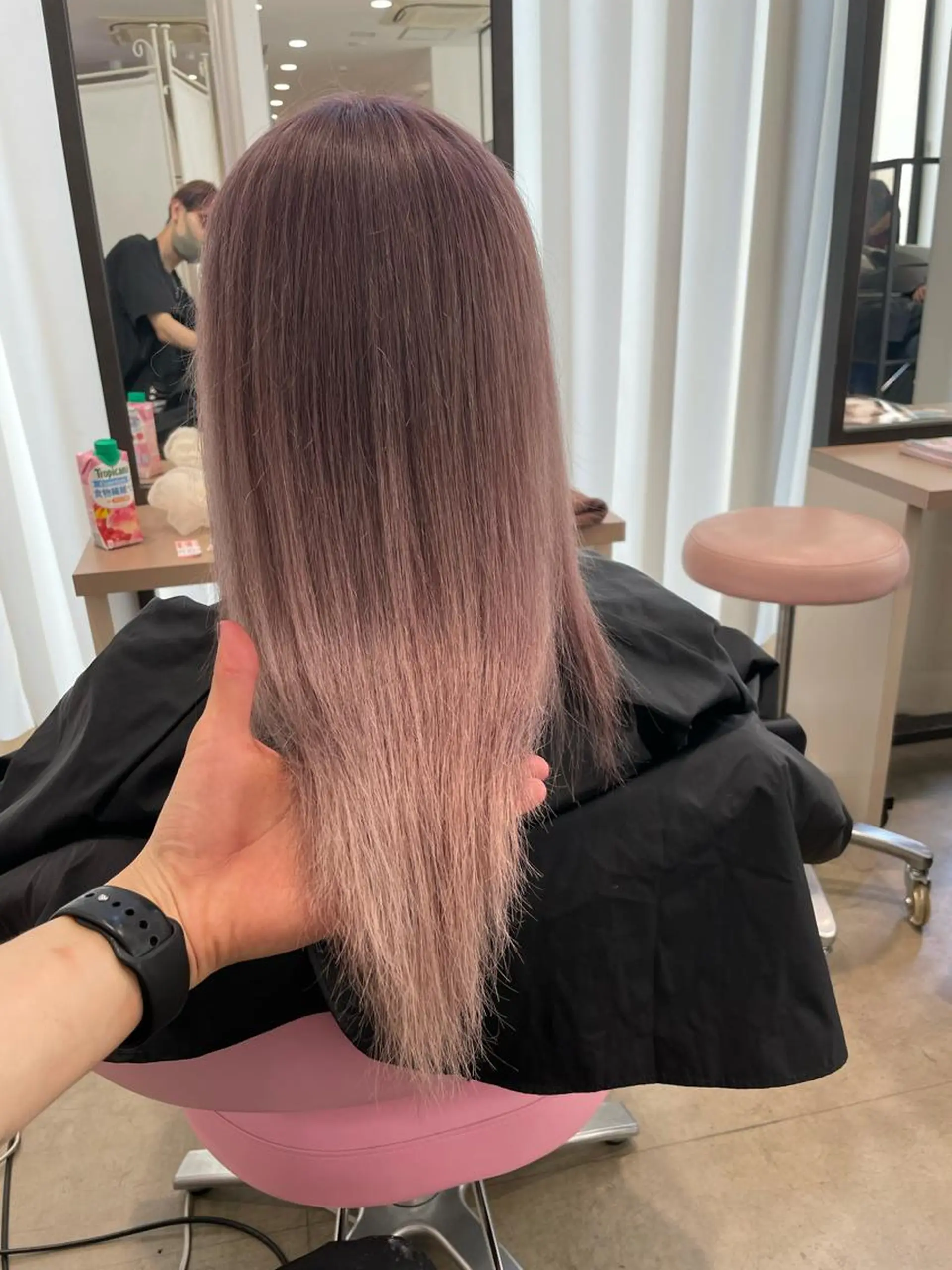 ロング カラー ヘアアレンジ 🧸ハイトーン🧸 ゆっきー🧸のヘアスタイル