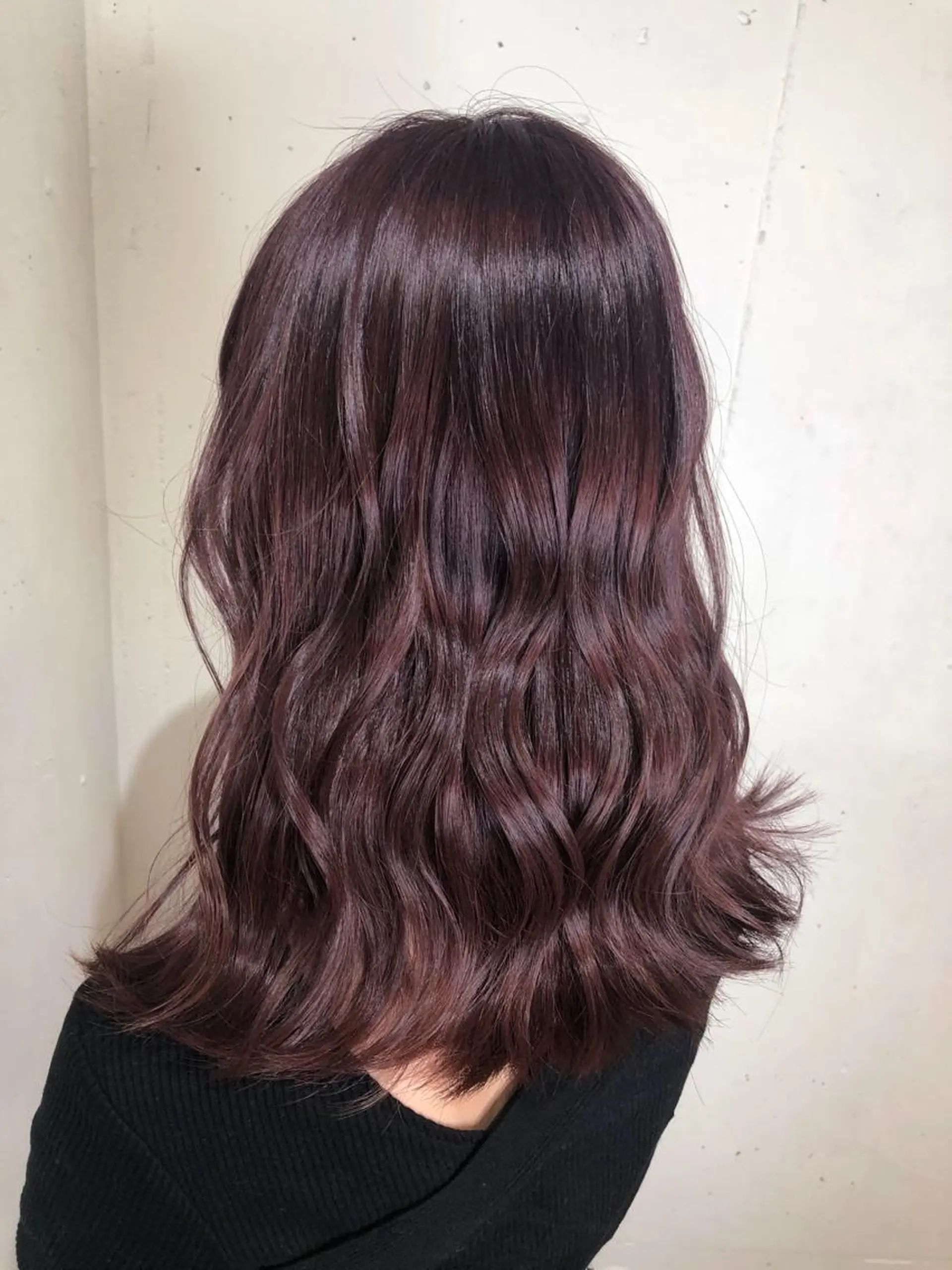 ミディアム カラー パーマ ヘアアレンジ 八巻 晴香のヘアスタイル