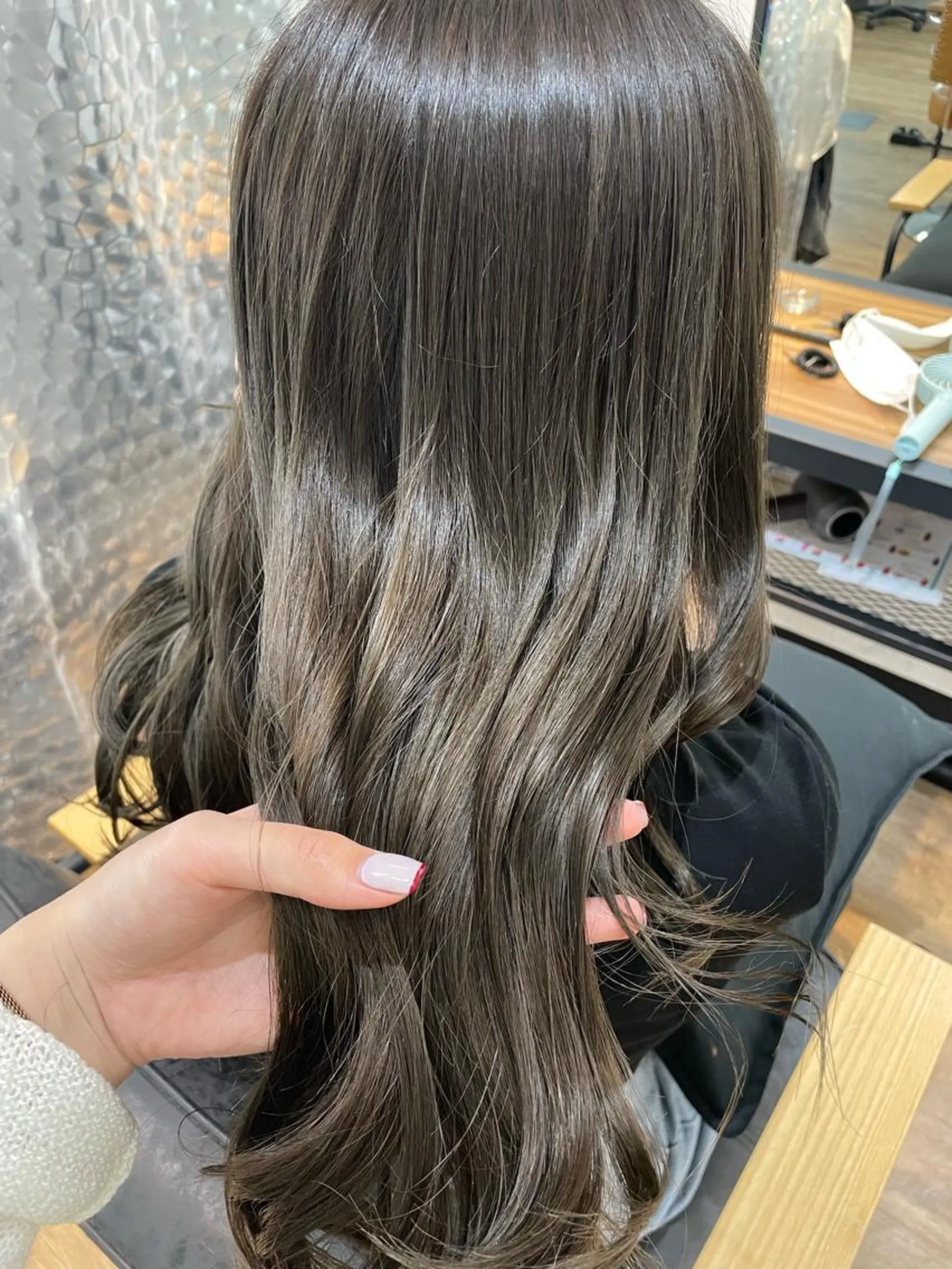 ロング カラー newi梅田🫧韓国 ヘア🫧sakiのヘアスタイル