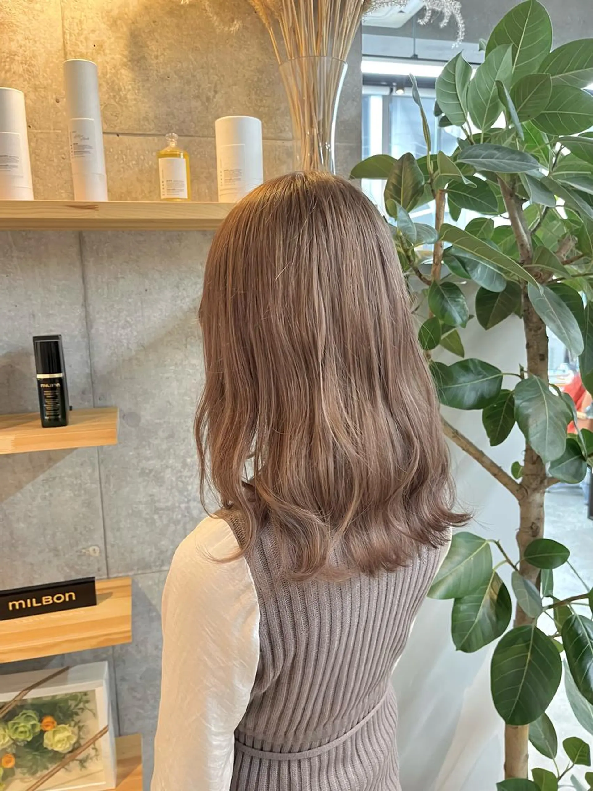 ミディアム カラー ヘアカラー トリートメント ハイトーンカラ ー/小川のヘアスタイル