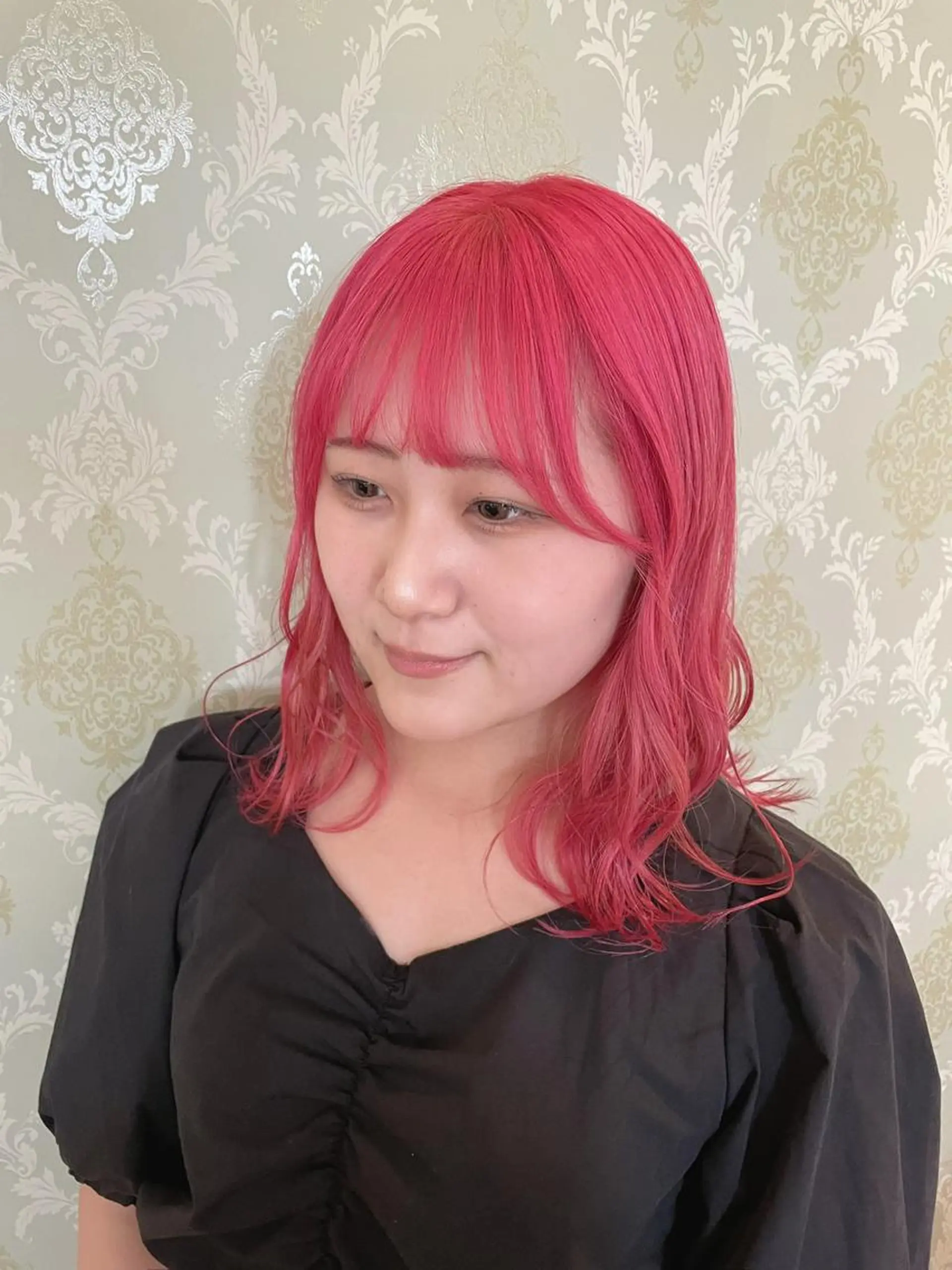 ミディアム カラー ピンクカラー EARTH中島 秋桜久のヘアスタイル