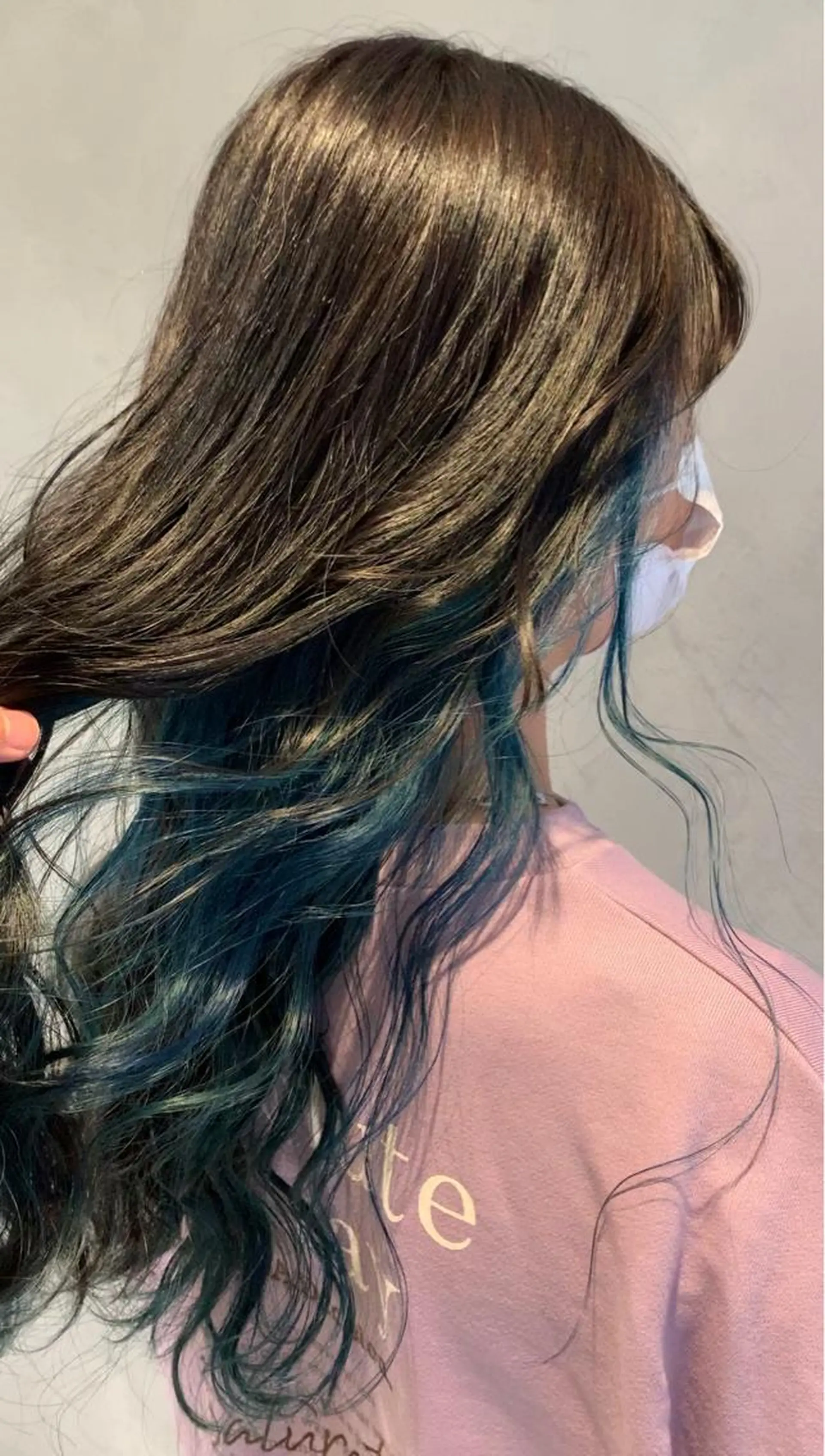 ロング 美髪ストレート AOYAGIのヘアスタイル