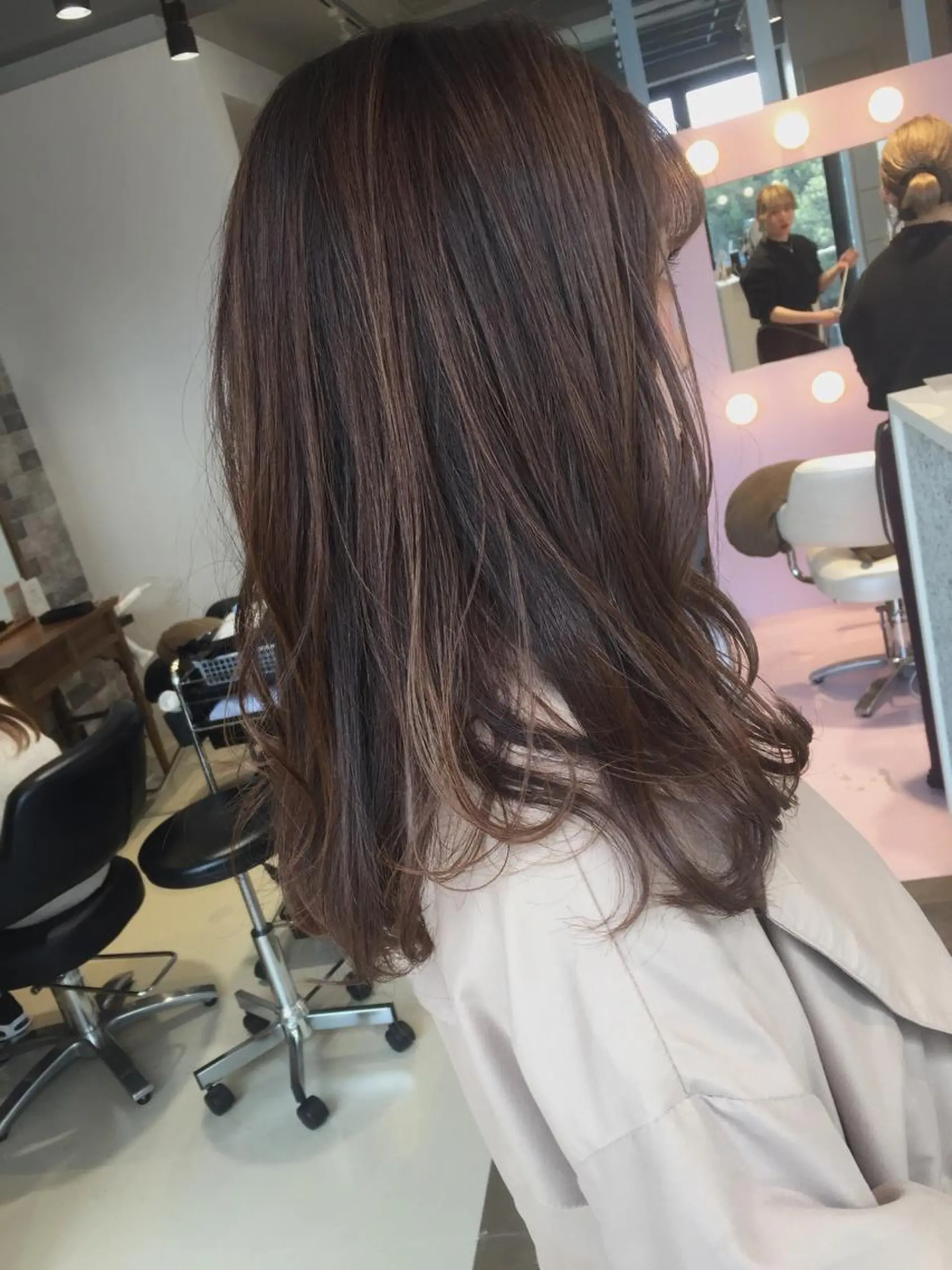 セミロング カット トリートメント 所渉/韓国レイヤー /ウルフカットのヘアスタイル