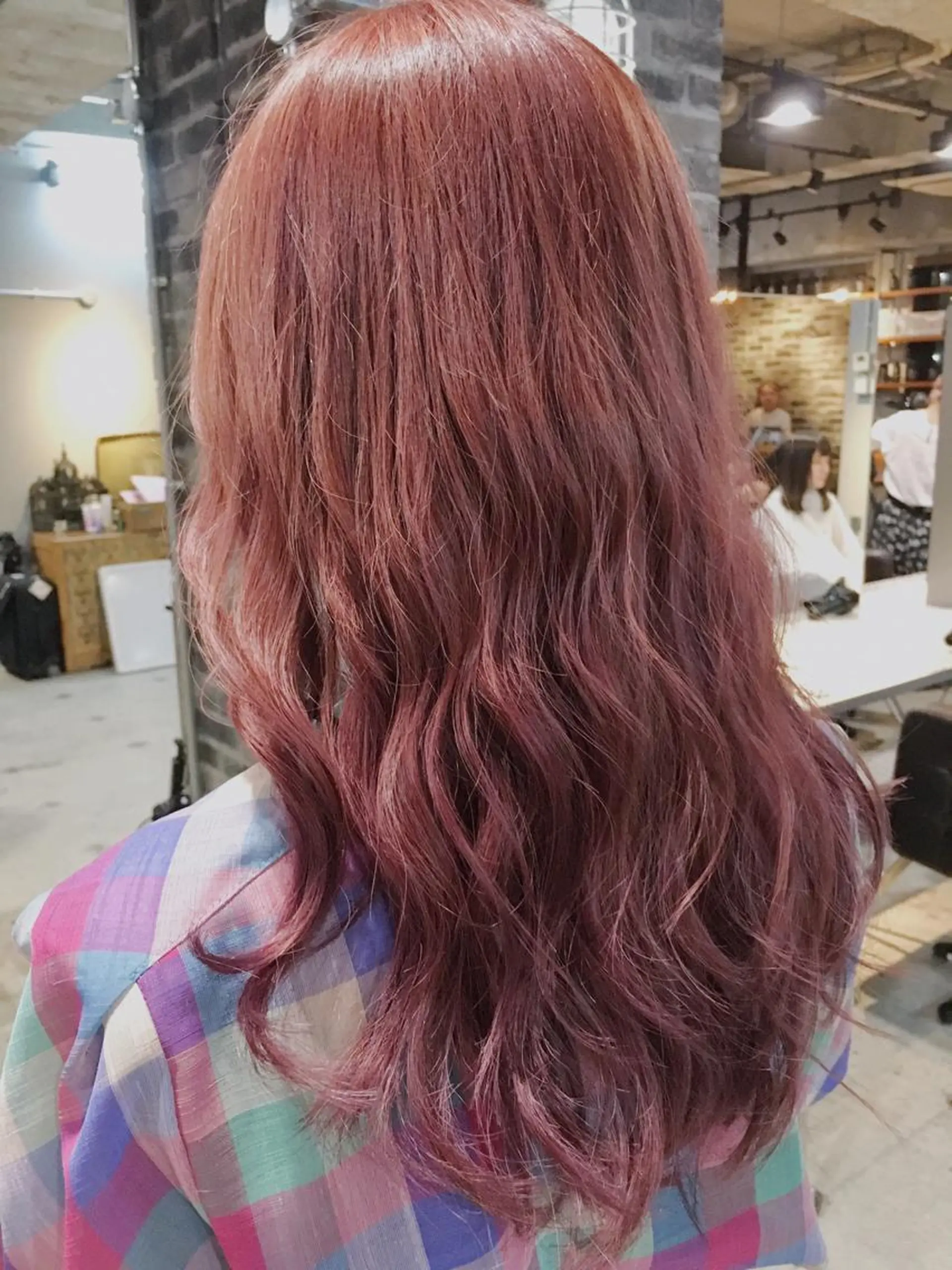 ロング カラー アッシュ ブリーチ 透明感カラー ピンクカラー ピンクアッシュ ヘアカラー トリートメント 代表 中島貴志のヘアスタイル