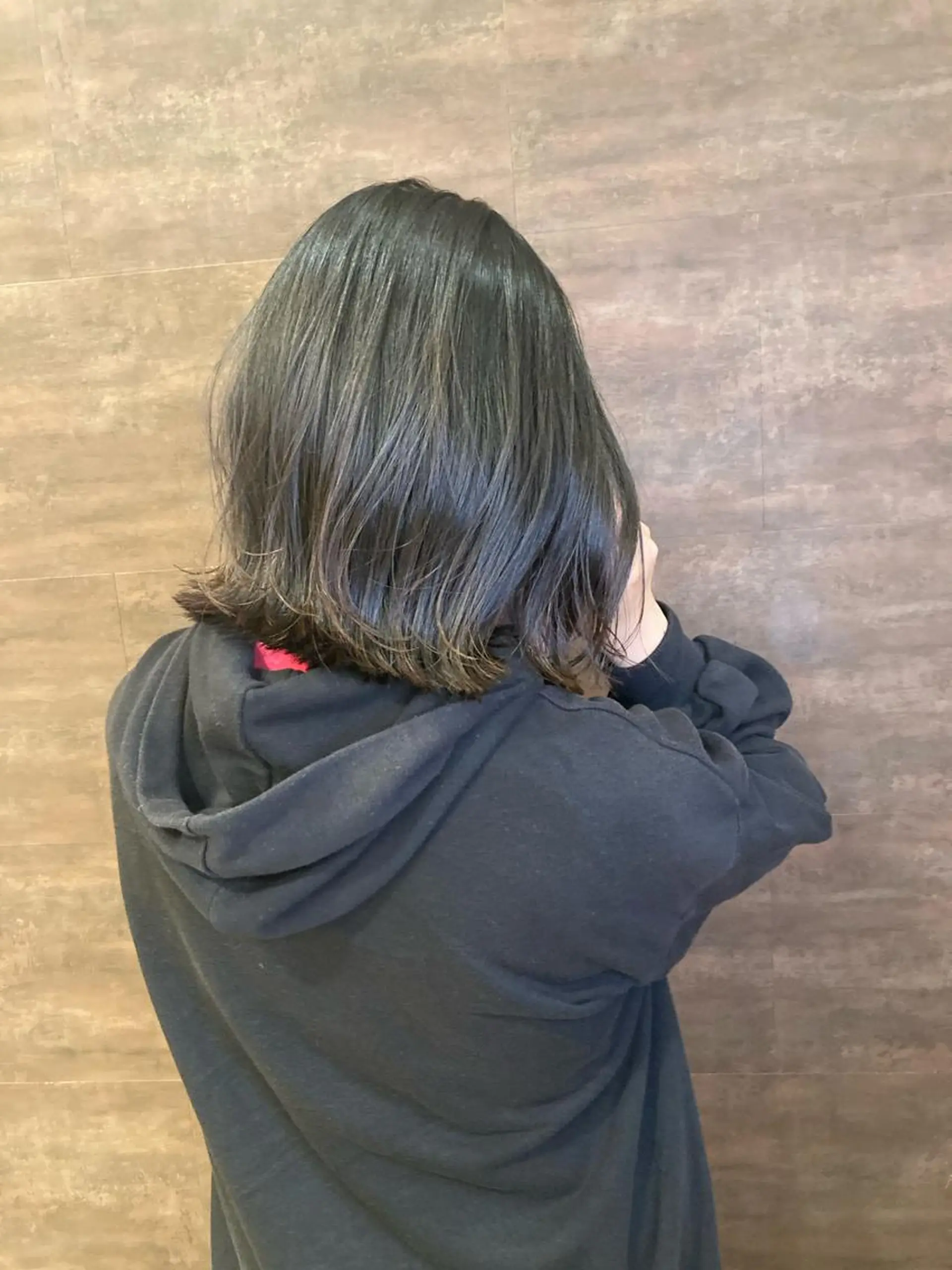 ミディアム 宮原 佳苗のヘアスタイル