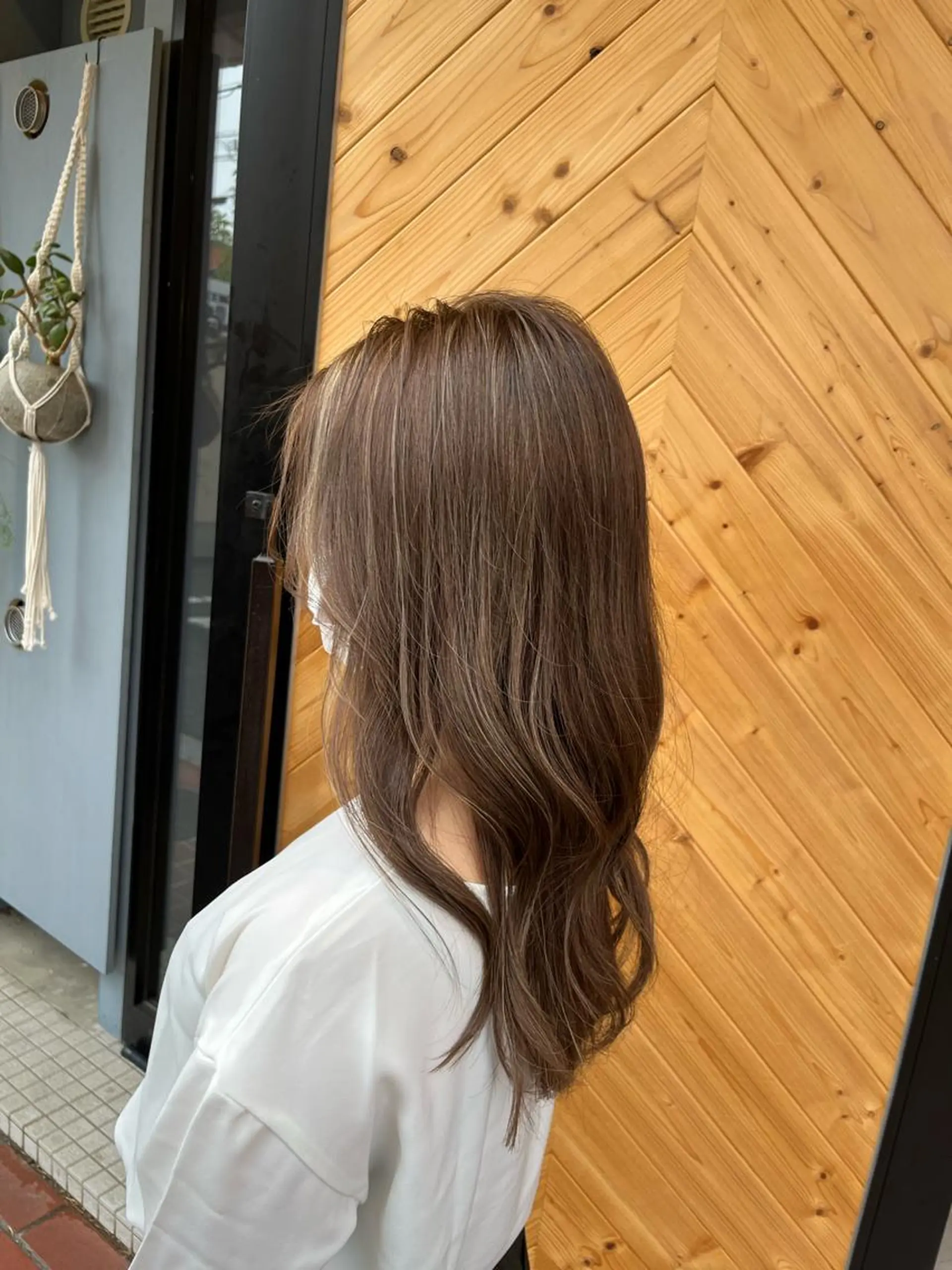 ロング アッシュ ハイライト attrait Ryusukeのヘアスタイル