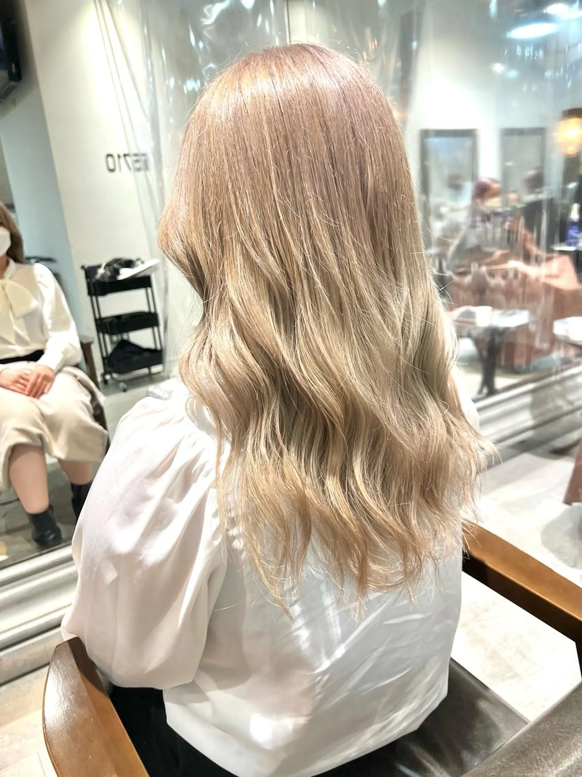 ロング カラー ヘアアレンジ ヘアカラー トリートメント ヘアセット 🌈インナーカラー ‘ショウマ’🌈のヘアスタイル