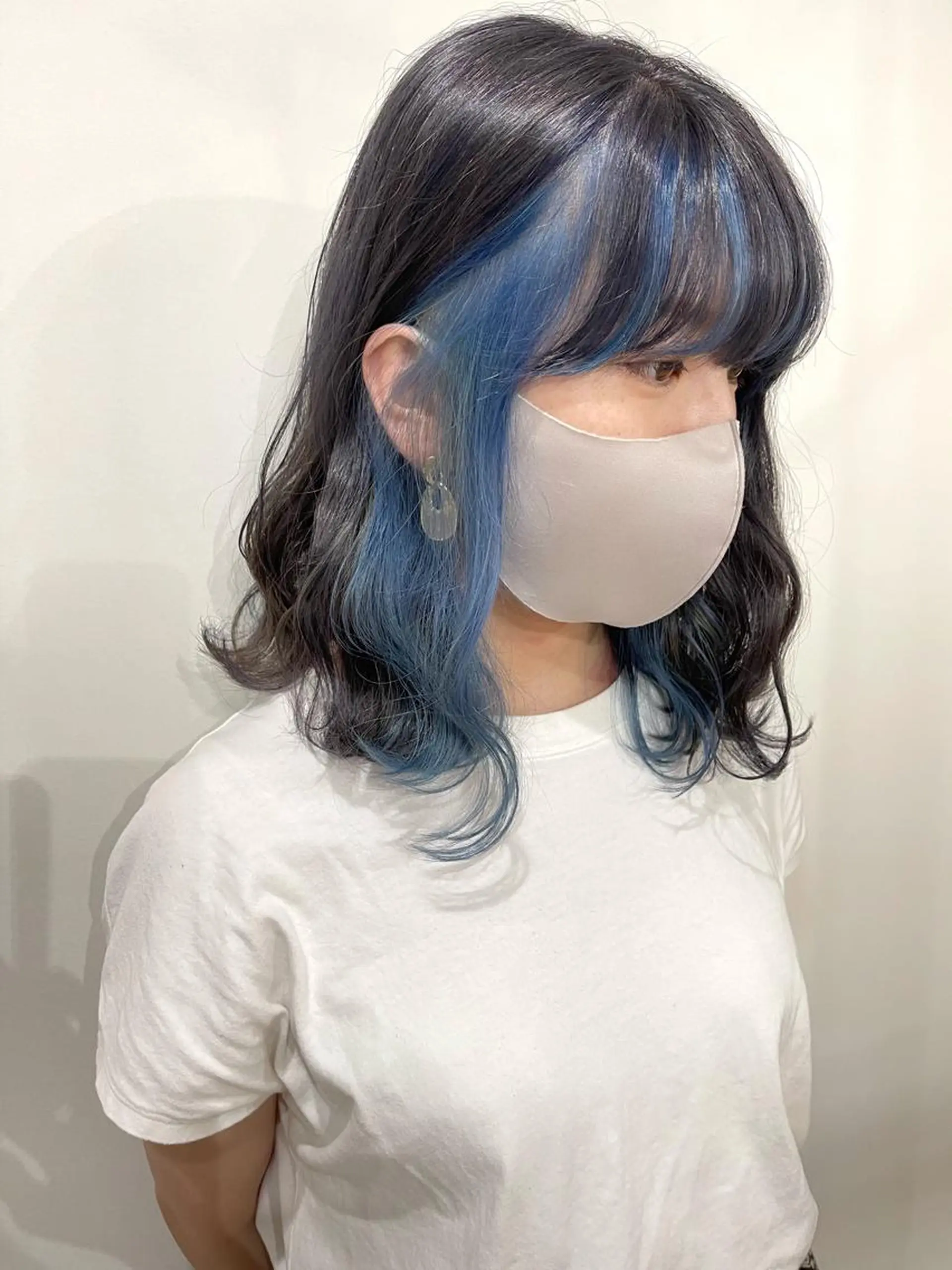 カラー white.梅田 デザインカラー🦄のヘアスタイル