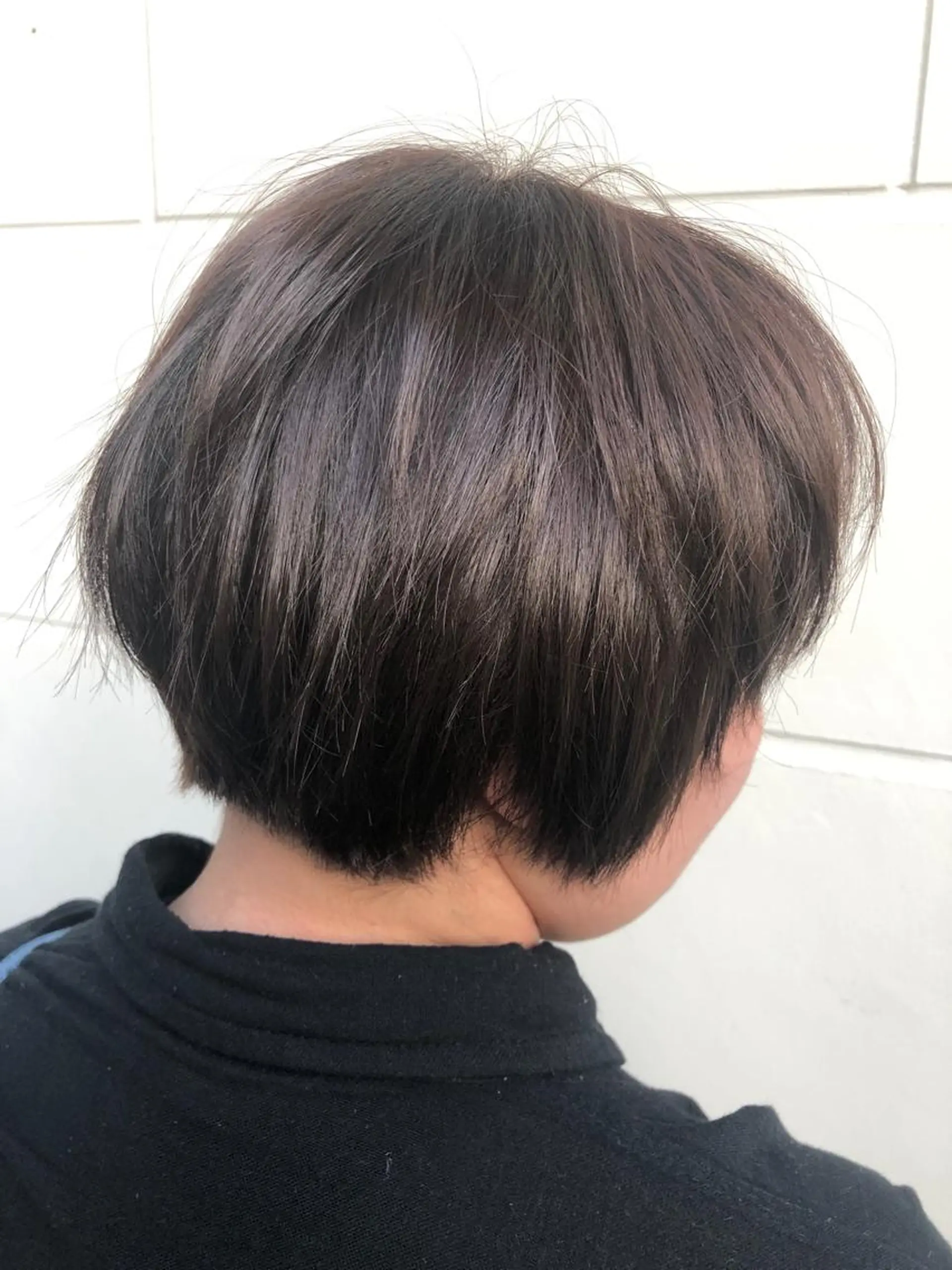 ショート カラー ブリーチ ブルーカラー こやま りほのヘアスタイル