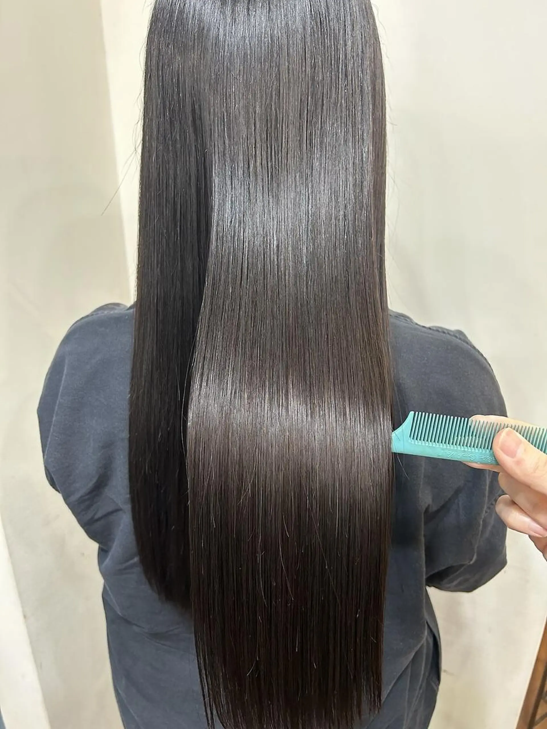 ロング カット トリートメント Chihiro .のヘアスタイル