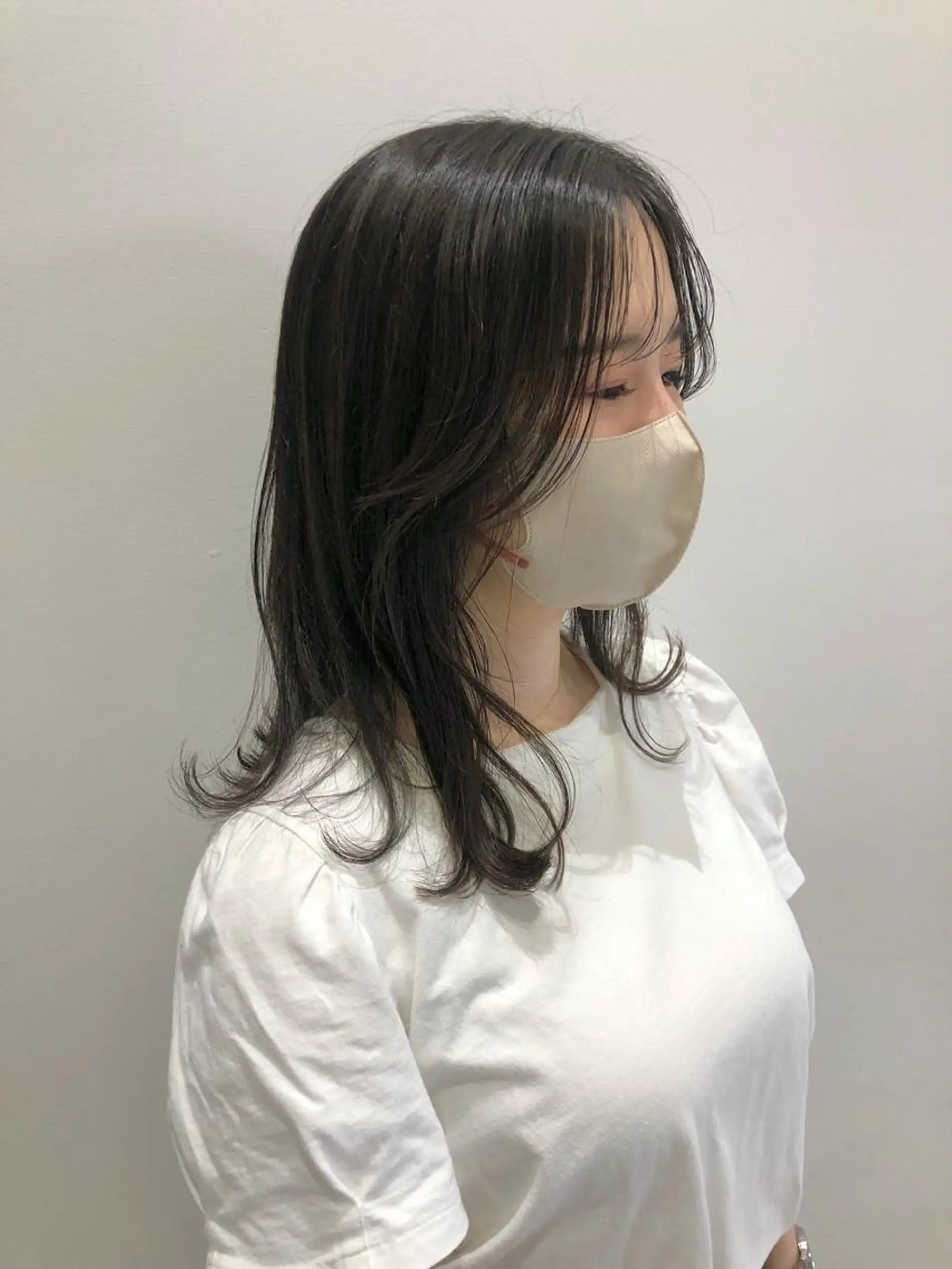 ロング 山本 佳奈のヘアスタイル
