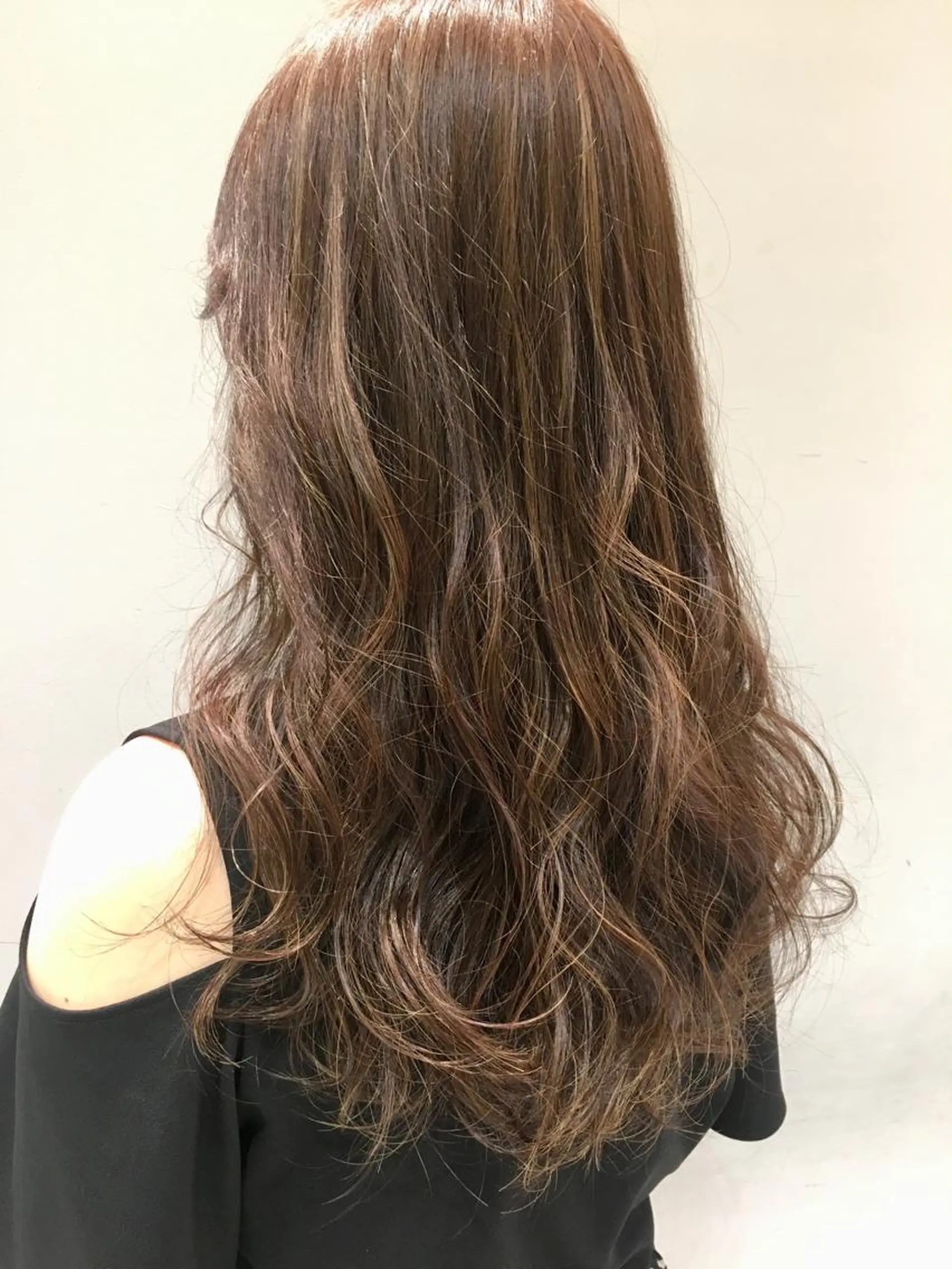 ロング カラー ベージュカラー ハイライトカラー ハイライト ヘアカラー トリートメント 🦖鶴岡香純🦖 5/1から復帰しますのヘアスタイル