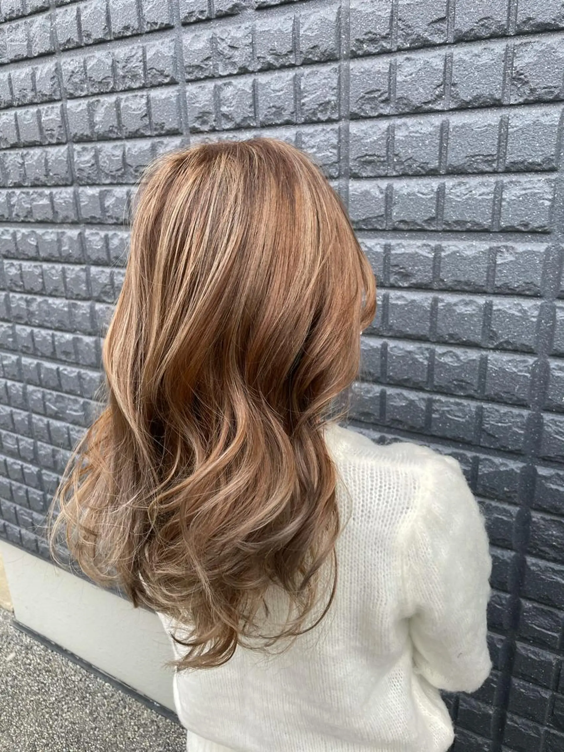 ロング カラー ベージュカラー ハイライトカラー ハイライト La vielle所属・La vielle 西峠のヘアスタイル