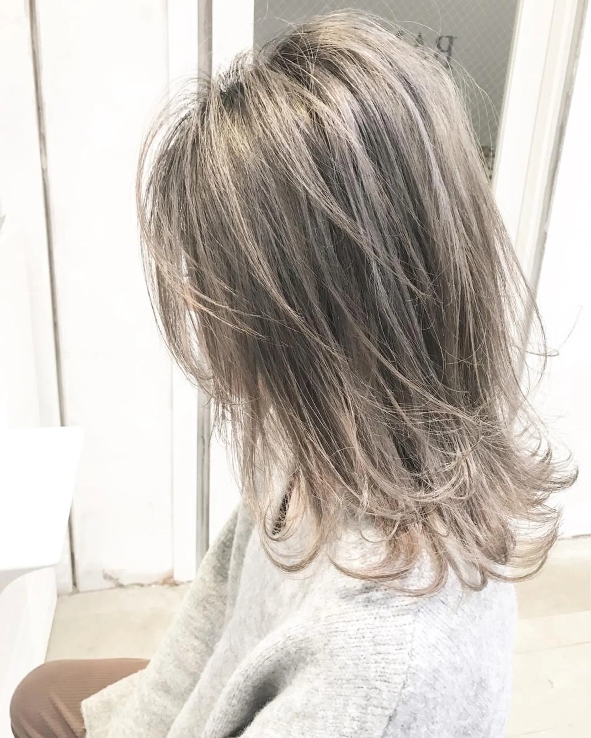 ミディアム カラー ヘアアレンジ ヘアカラー トリートメント 縮毛矯正 髪質改善寺坂雄飛💐のヘアスタイル