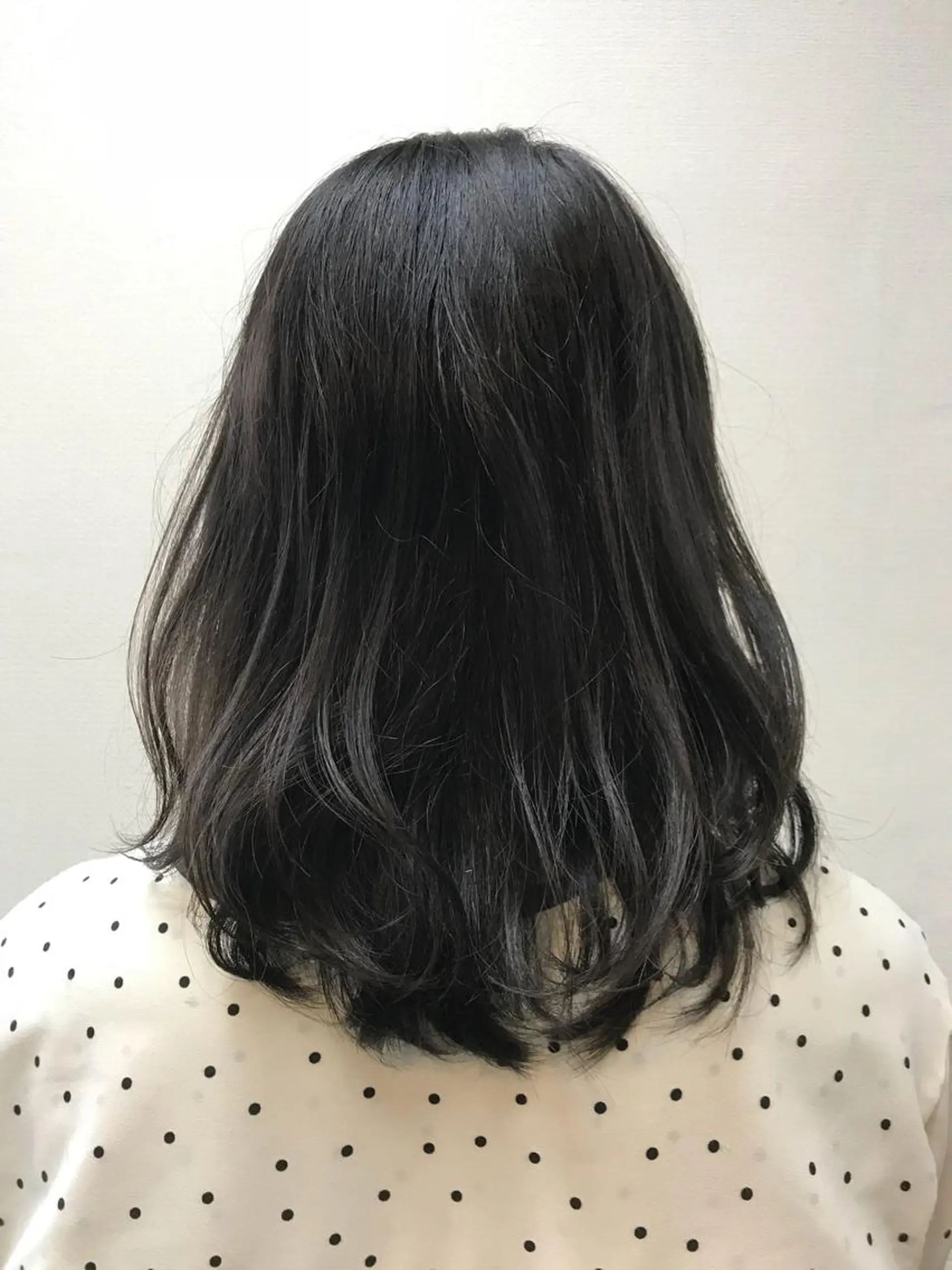 ミディアム カラー カット ヘアカラー トリートメント 吉森 満俊のヘアスタイル