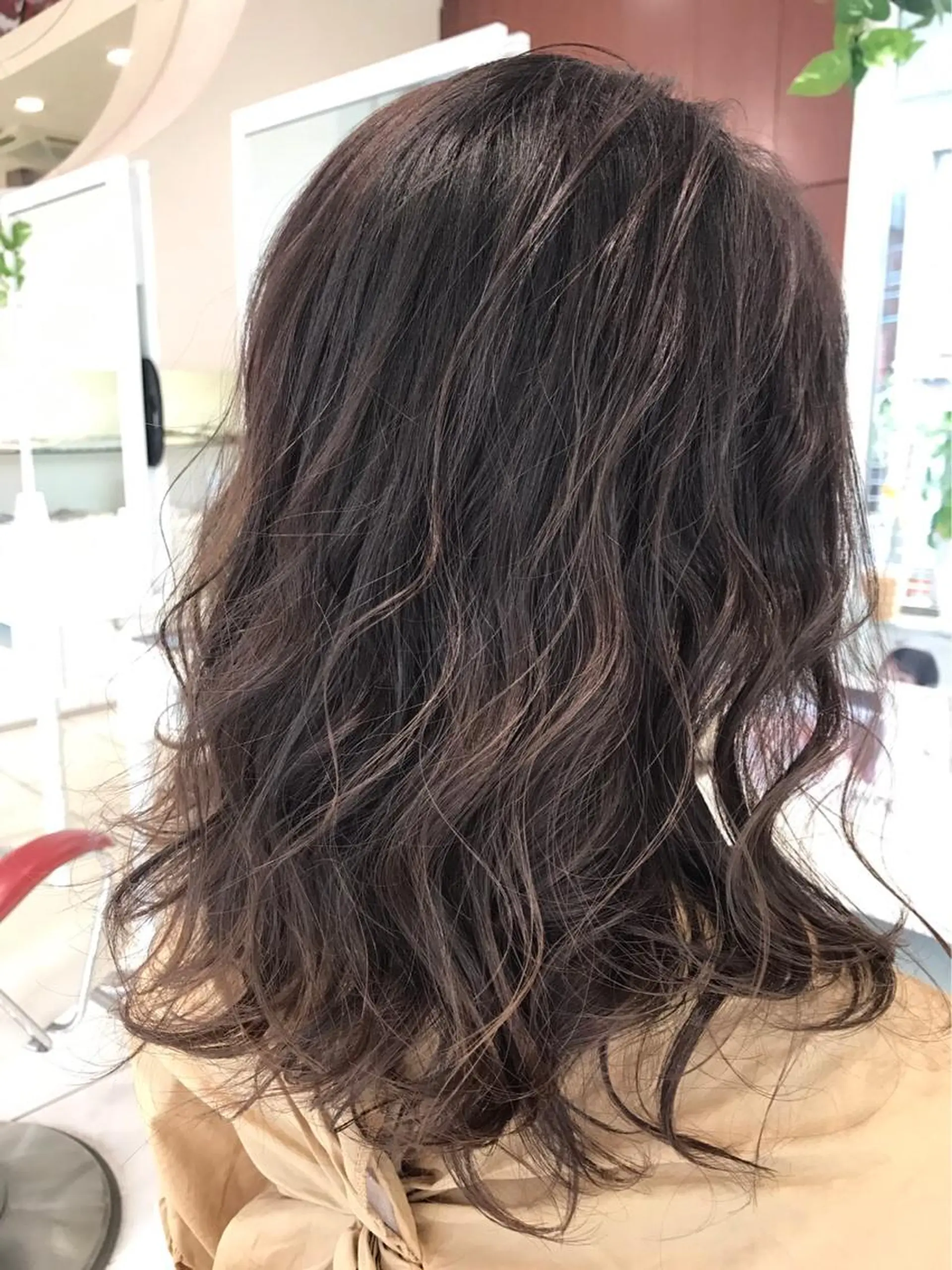 ミディアム カット ヘアカラー トリートメント 橋本 敬介のヘアスタイル