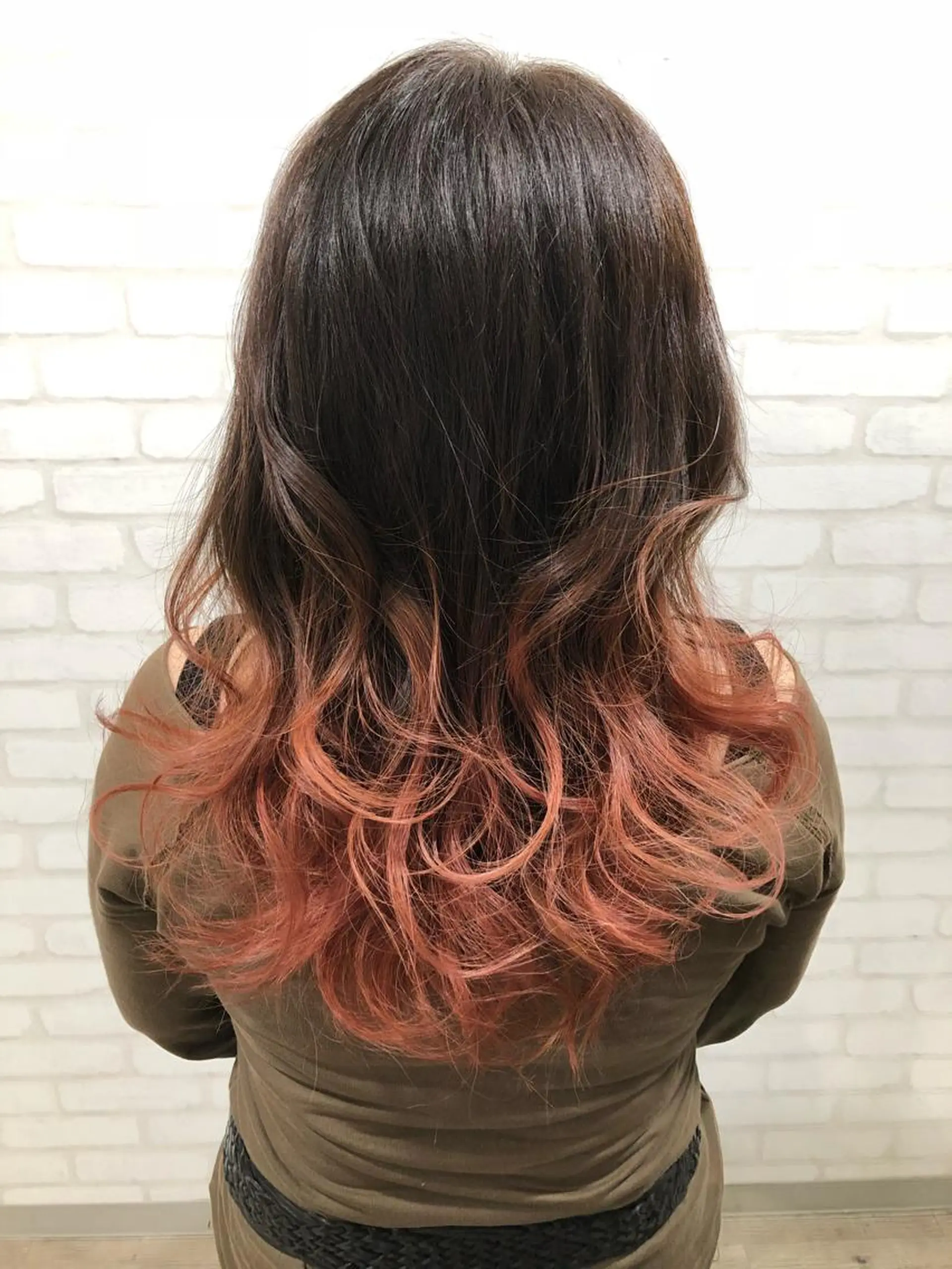 ロング ヘアカラー トリートメント miki 🦎のヘアスタイル