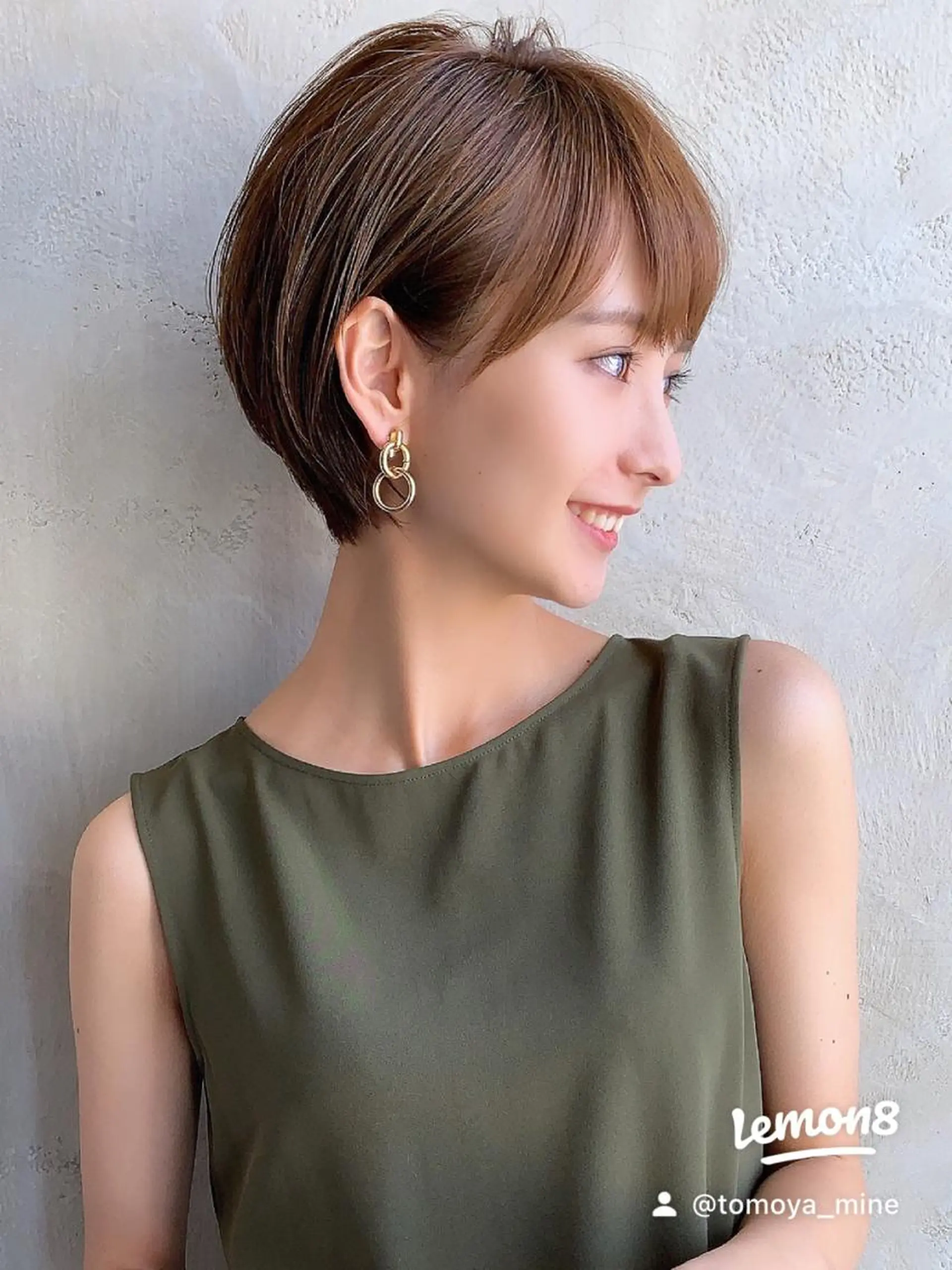 ショート カラー 切りっぱなしボブ ショートボブ ベージュカラー ブリーチ ケアブリーチ カット ヘアカラー トリートメント ショート、ボブの神✨ 峯朋也✂︎✨のヘアスタイル