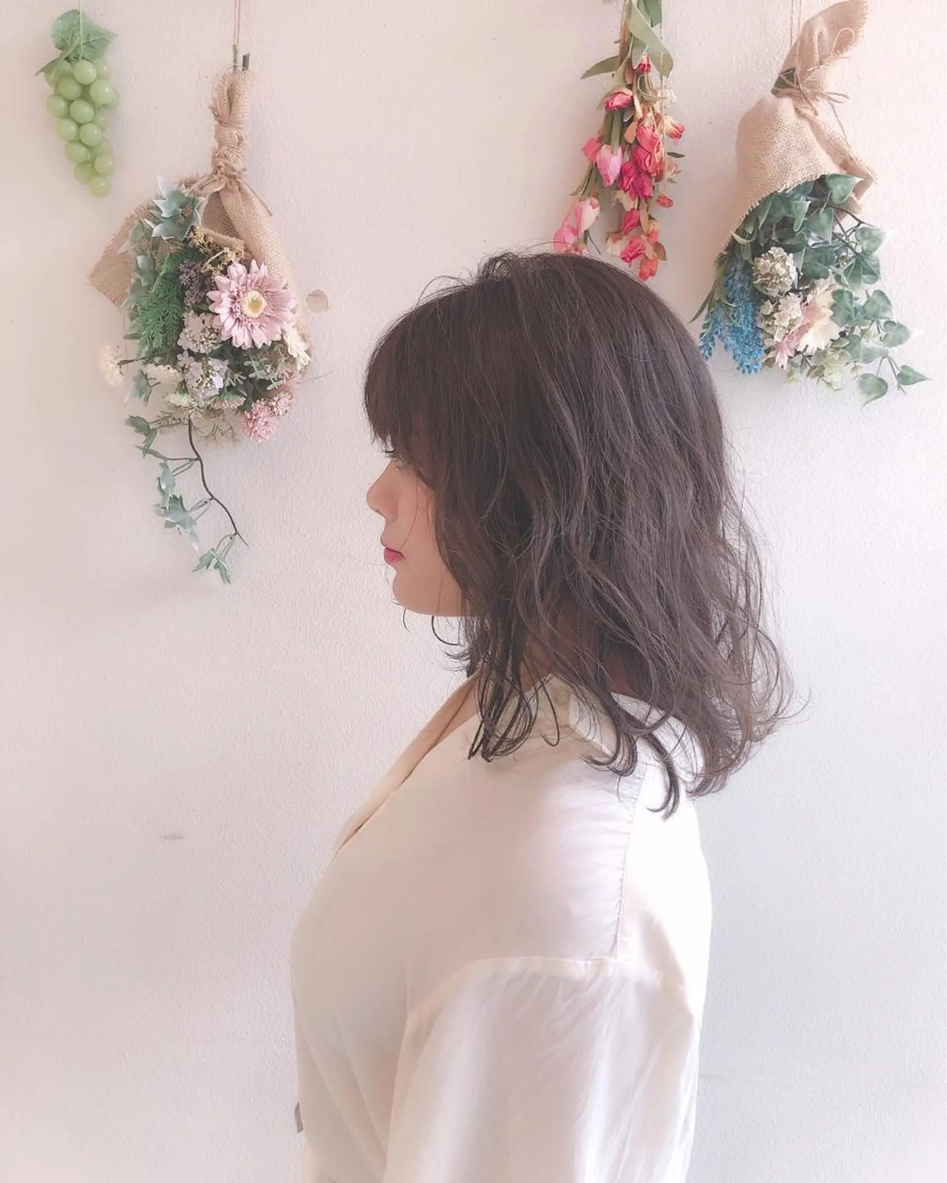 セミロング カラー 山口 明日花のヘアスタイル